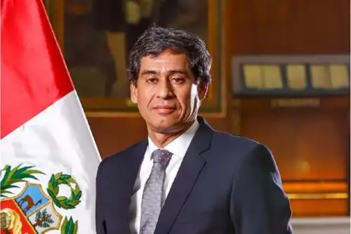 Ministro de Transportes y Comunicaciones, Carlos Lozada Contreras. Foto: cortesía.
