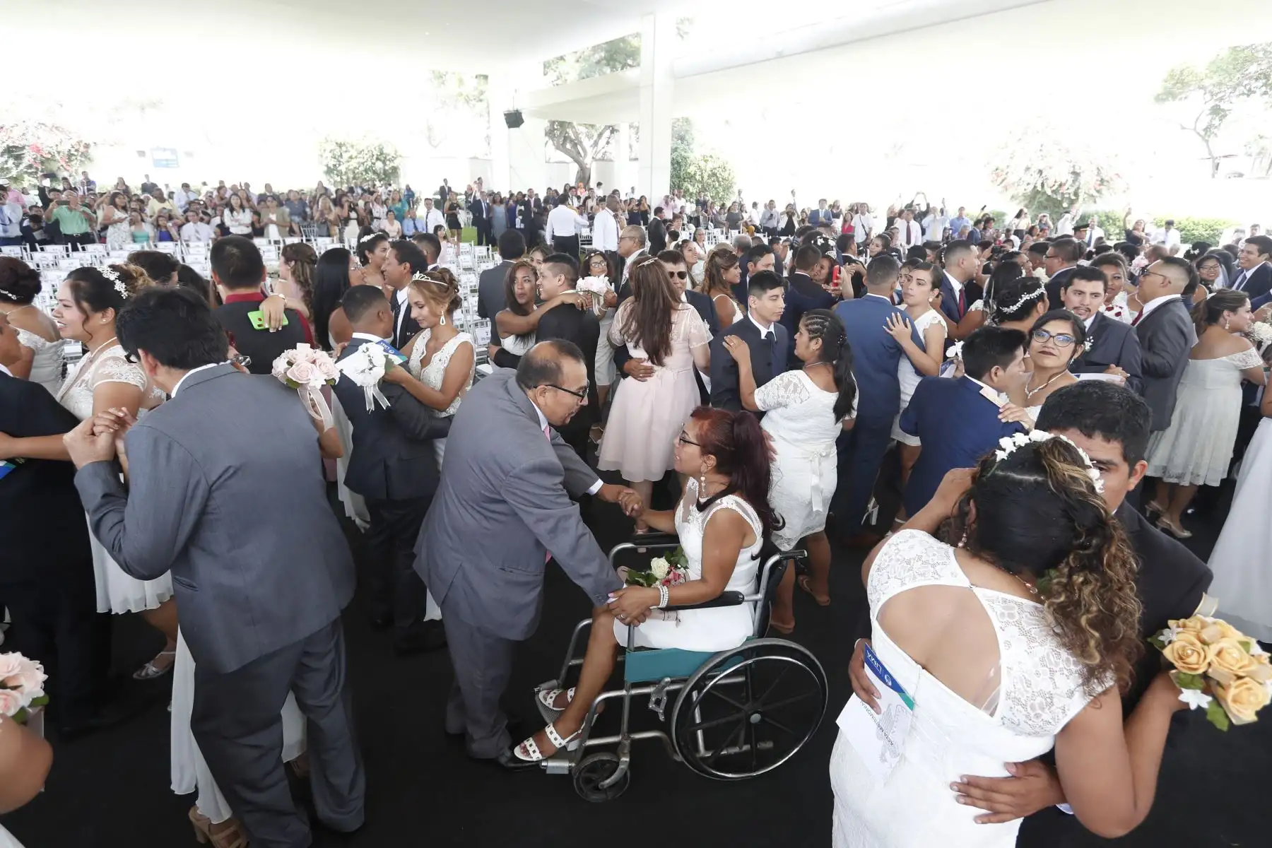 En el Día del Amor y la Amistad, ciento nueve parejas se dieron el sí ante la Ley en el primer matrimonio civil comunitario del año que organizó la Municipalidad de Lima. Foto: ANDINA/Renato Pajuelo