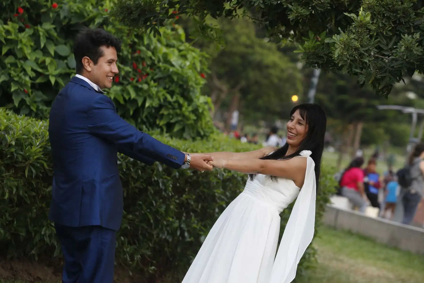 En el día de San Valentín, parejas celebran el día de la amistad y el amor. 
Foto: ANDINA/Eddy Ramos