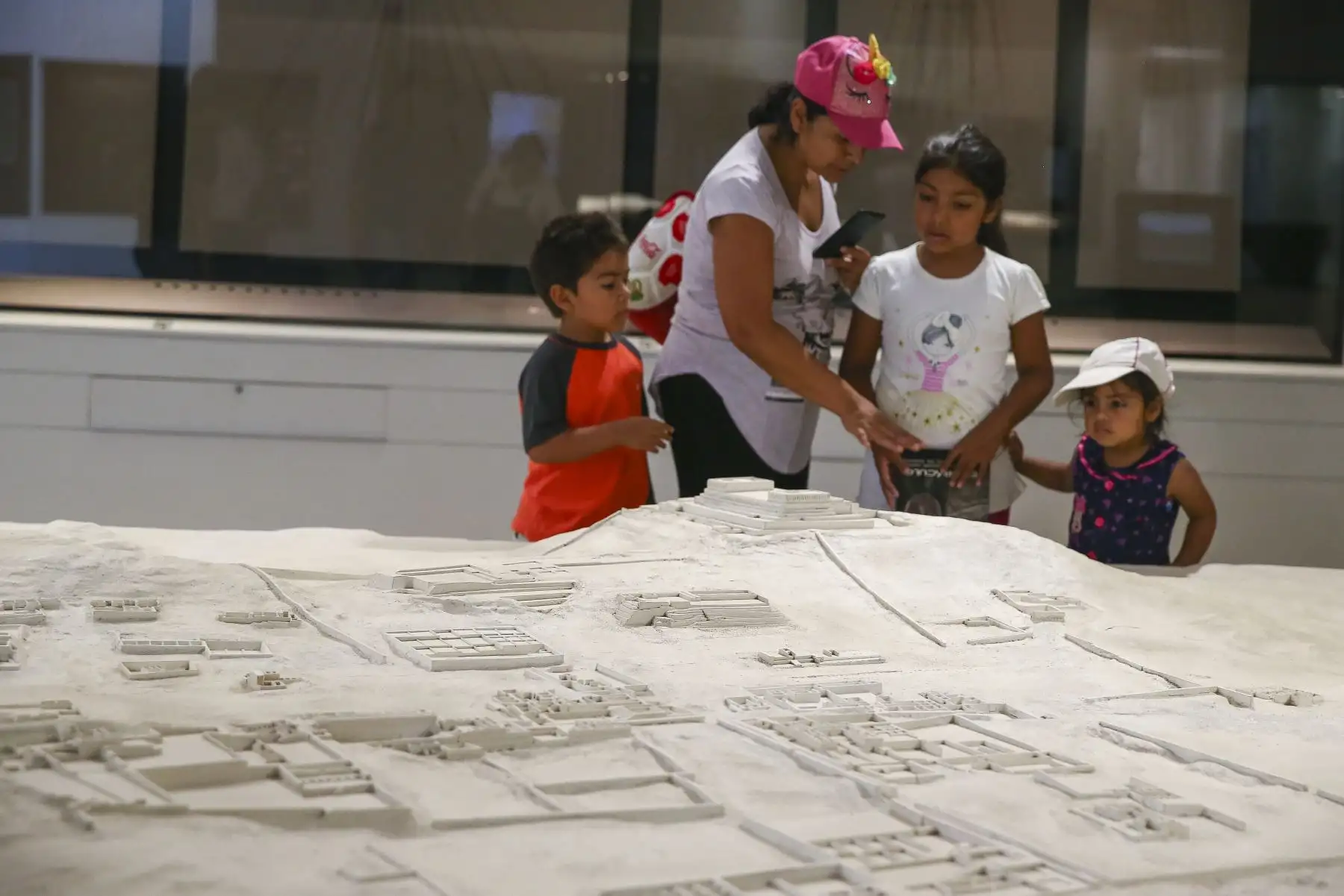 Decenas de familias visitaron el museo este fin de semana. Foto: ANDINA/Jhonel Rodríguez Robles