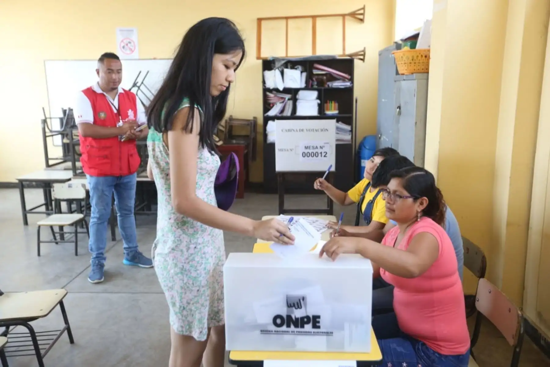 El JNE viene fiscalizando el normal desarrollo del proceso electoral de consulta vecinal, en los distritos de El Porvenir y Florencia de Mora, región LaLibertad, donde se decidirá la propuesta de creación del distrito de Alto Trujillo. Foto: JNE/Difusión