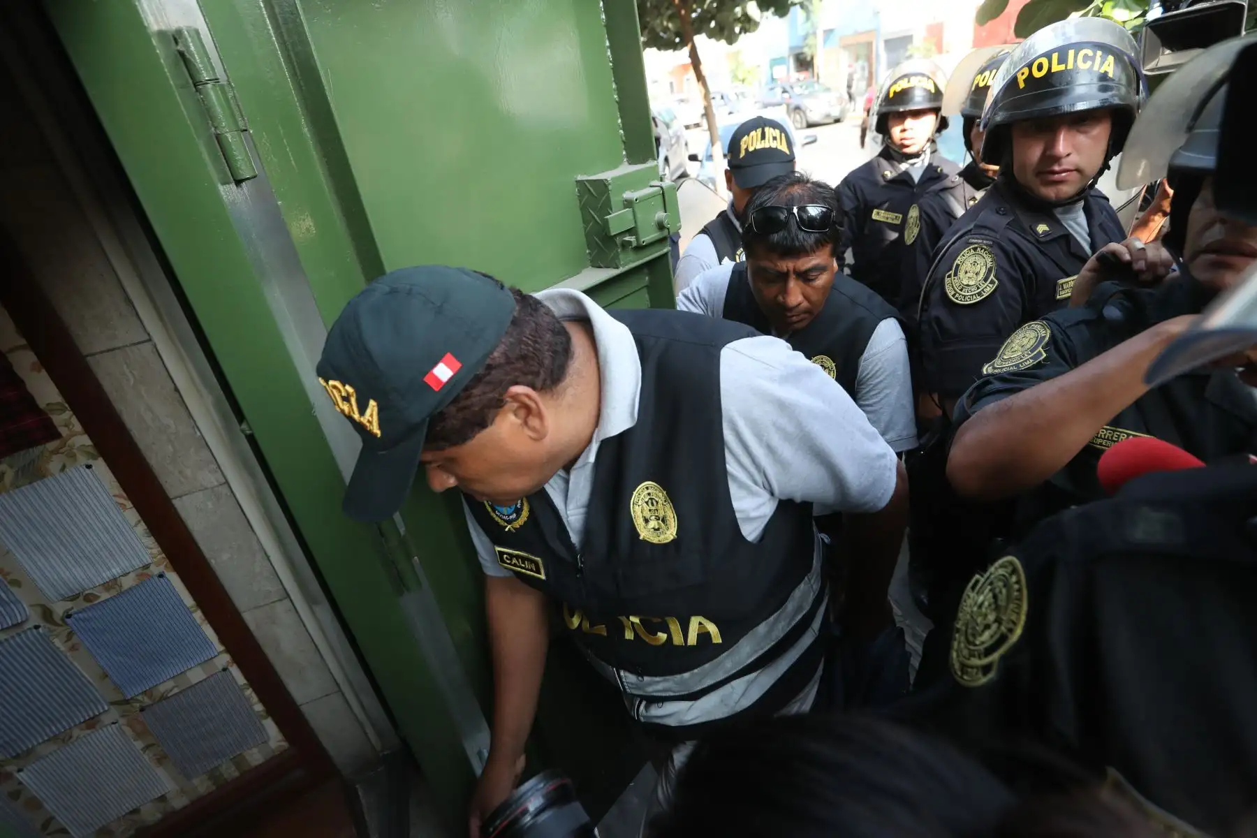 Fiscalía interviene local de hermanos Guizado en Gamarra, implicados en caso los intocables ediles.  Foto: ANDINA/Melina Mejía