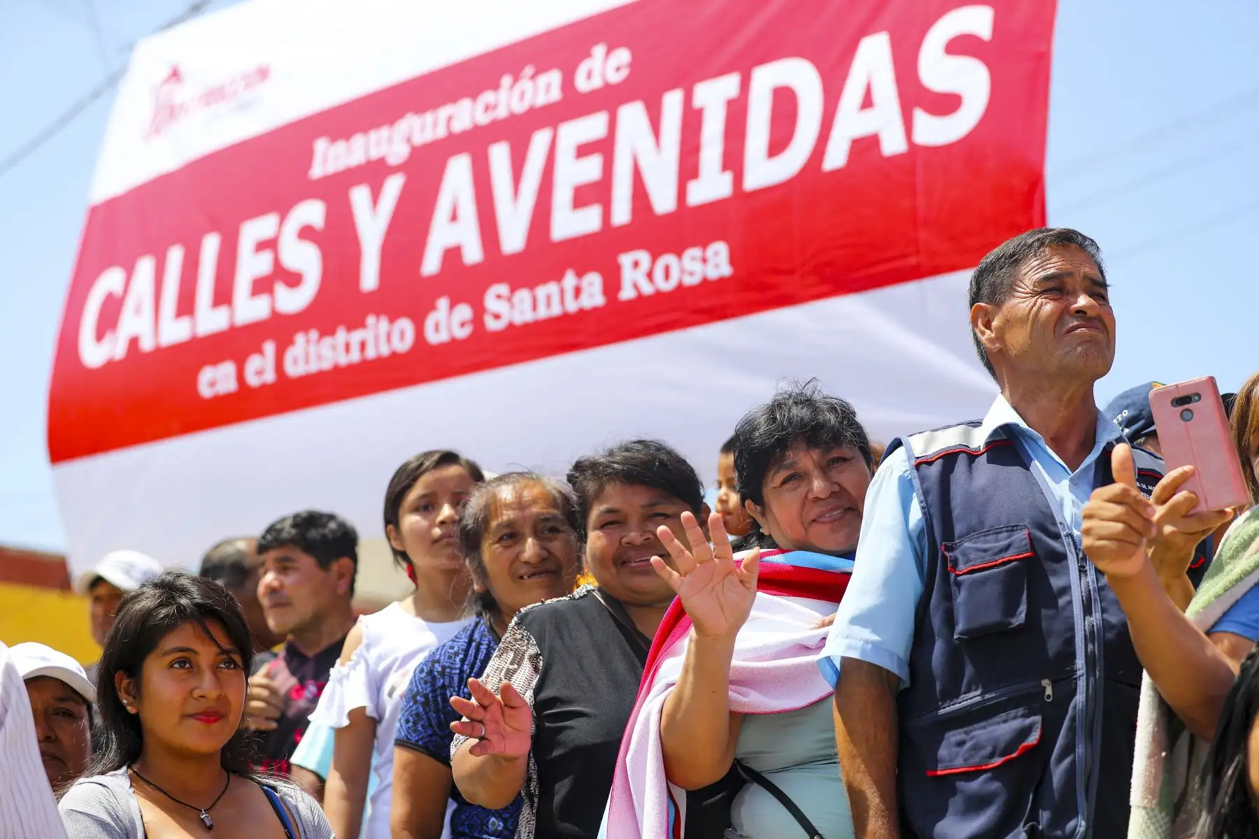 Presidente Martín Vizcarra supervisó la entrega de obras de rehabilitación de las calles del distrito de Santa Rosa de Chiclayo. Foto:ANDINA/ Prensa Presidencia
