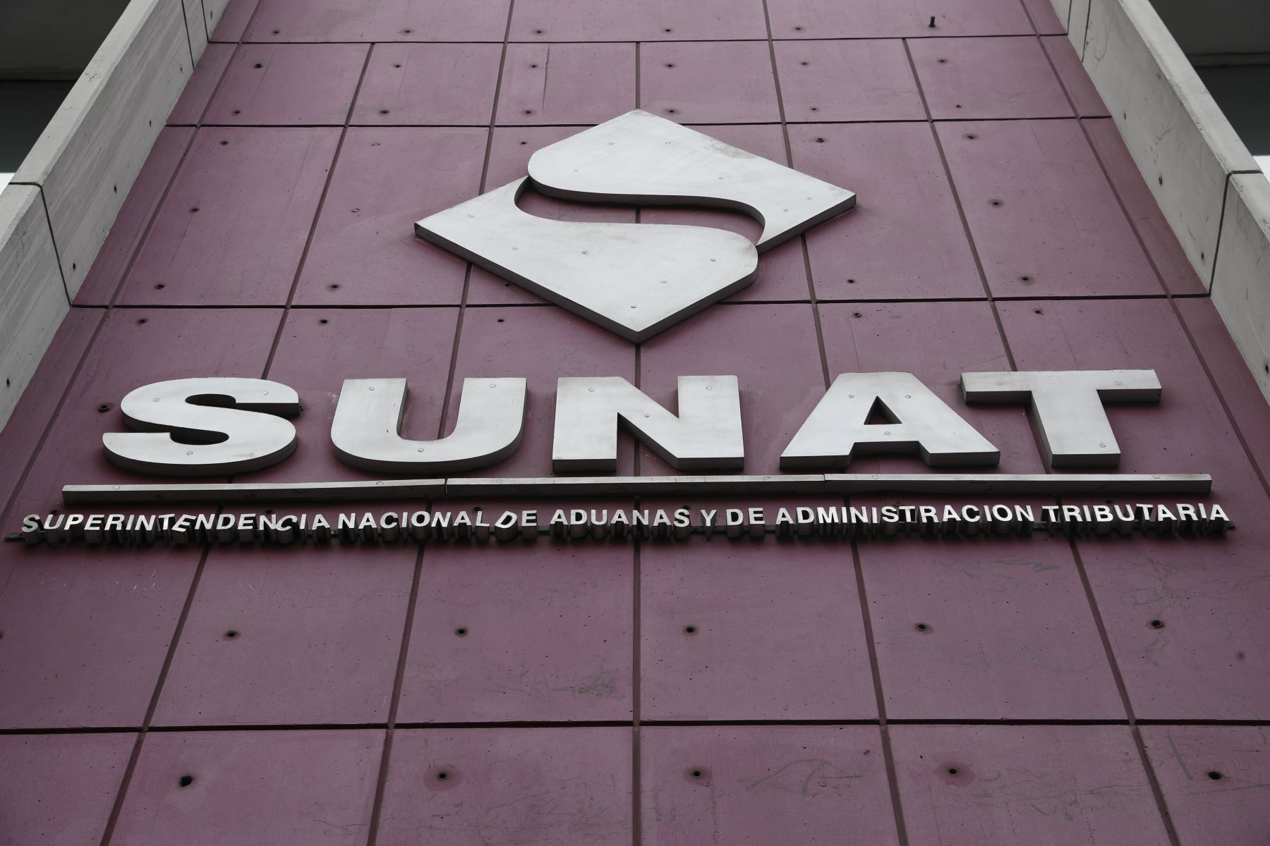 Sunat notifica electrónicamente actos administrativos para reducir costos