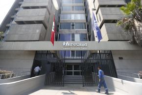 Fachada de oficina de Essalud en Jesús María.