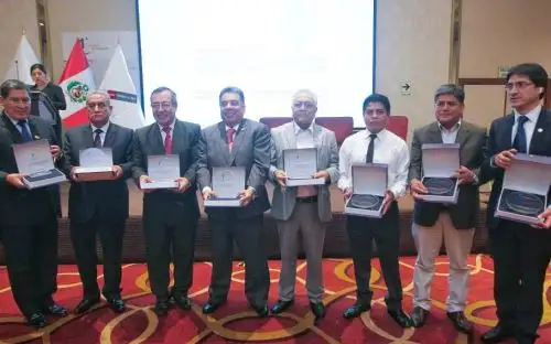 Gobernadores regionales reciben reconocimiento por contribuir a reducir los índices de anemia y fomentar el desarrollo infantil temprano