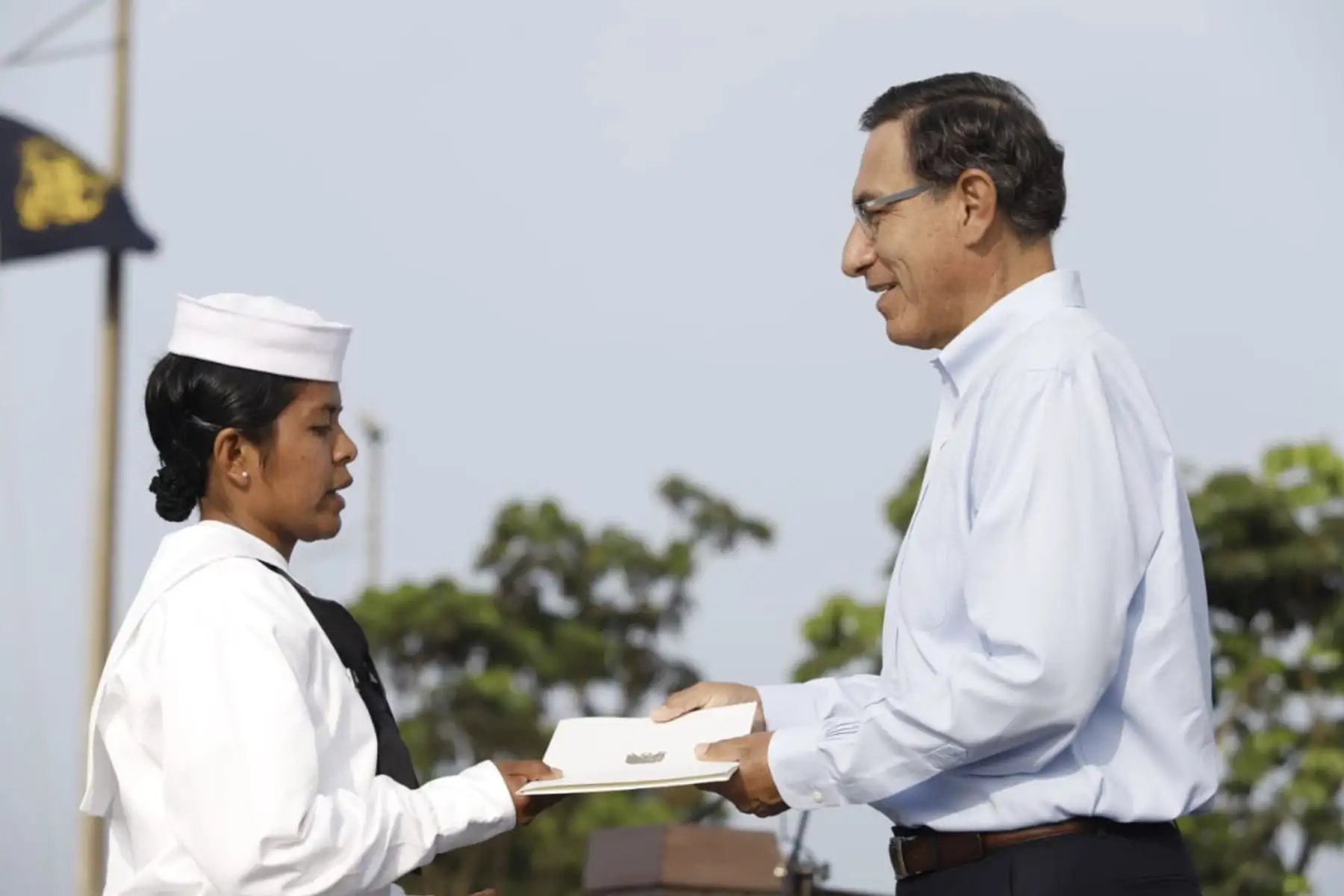 Presidente Vizcarra participa en entrega de certificado laboral para jóvenes del Servicio Militar Voluntario.