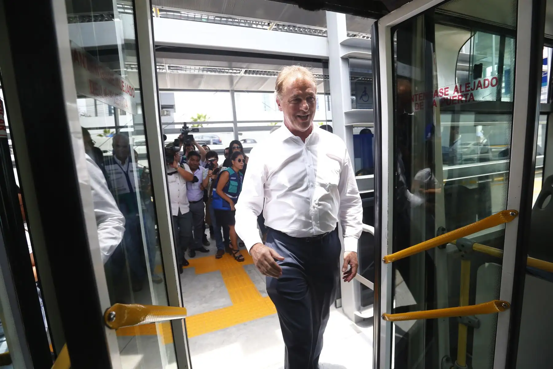 El alcalde Jorge Muñoz inaugura la nueva estación Andrés Reyes del Metropolitano, que beneficiará a 26 mil usuarios que utilizan a diario el servicio.
Foto: ANDINA/Jhonel Rodríguez