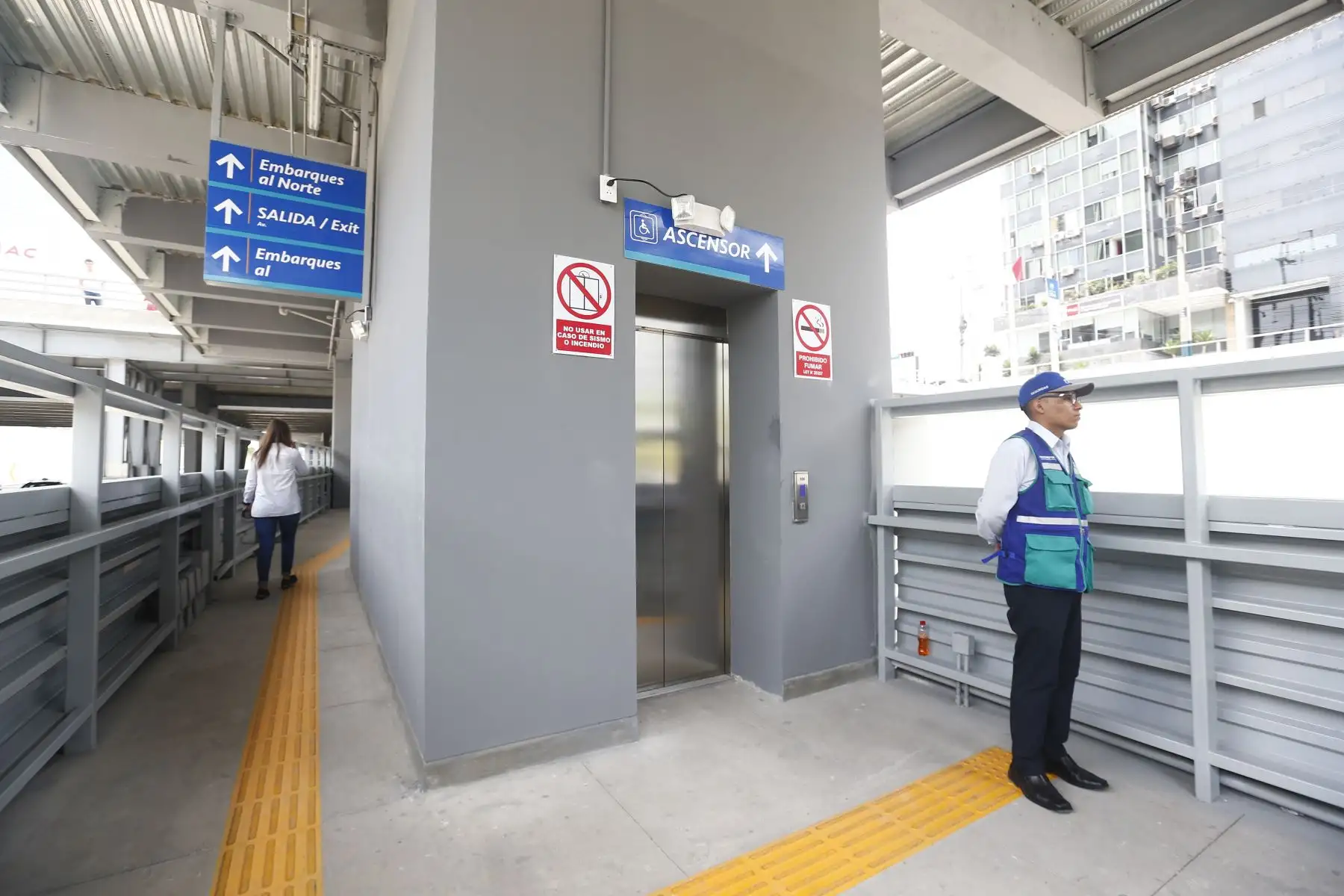 El alcalde Jorge Muñoz inaugura la nueva estación Andrés Reyes del Metropolitano, que beneficiará a 26 mil usuarios que utilizan a diario el servicio.
Foto: ANDINA/Jhonel Rodríguez