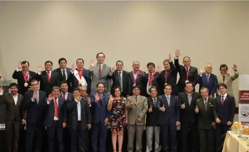 Presidente Vizcarra participó en la juramentación de nueva directiva de asamblea de regiones