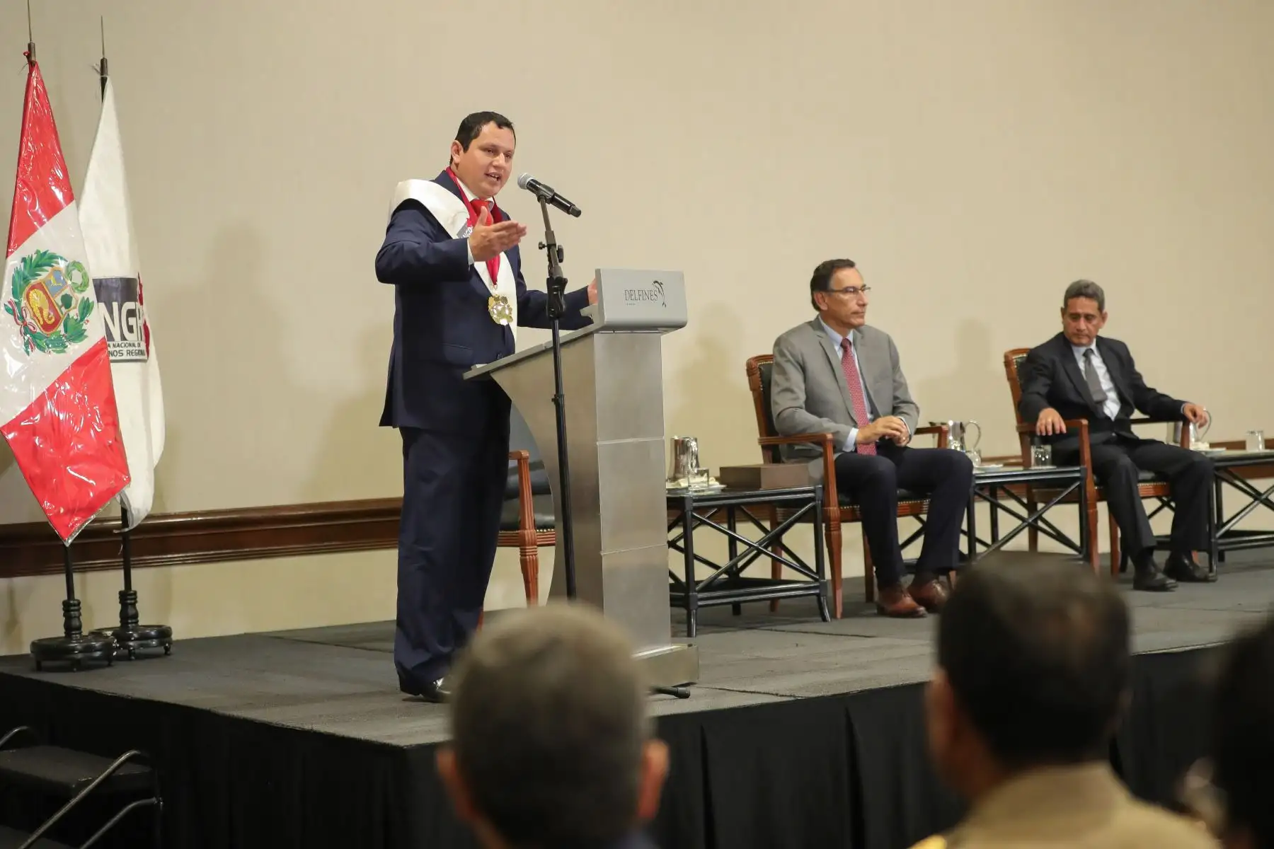 El mandatario Martín Vizcarra, participa en la juramentación del Presidente y del nuevo Consejo Directivo de la Asamblea Nacional de Gobiernos Regionales- ANGR 2020.
Foto: ANDINA/Prensa Presidencia
