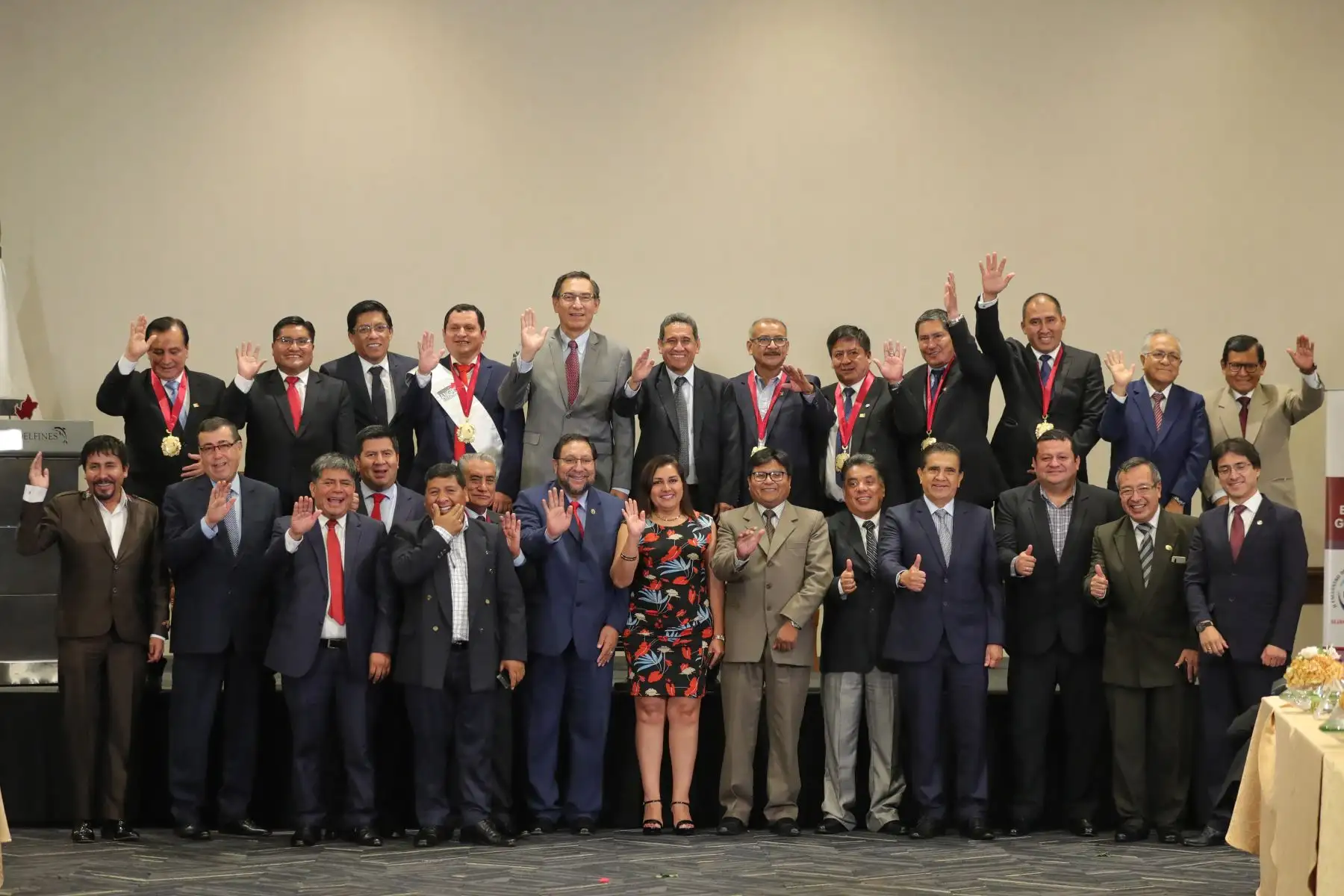 El mandatario Martín Vizcarra, participa en la juramentación del Presidente y del nuevo Consejo Directivo de la Asamblea Nacional de Gobiernos Regionales- ANGR 2020.
Foto: ANDINA/Prensa Presidencia