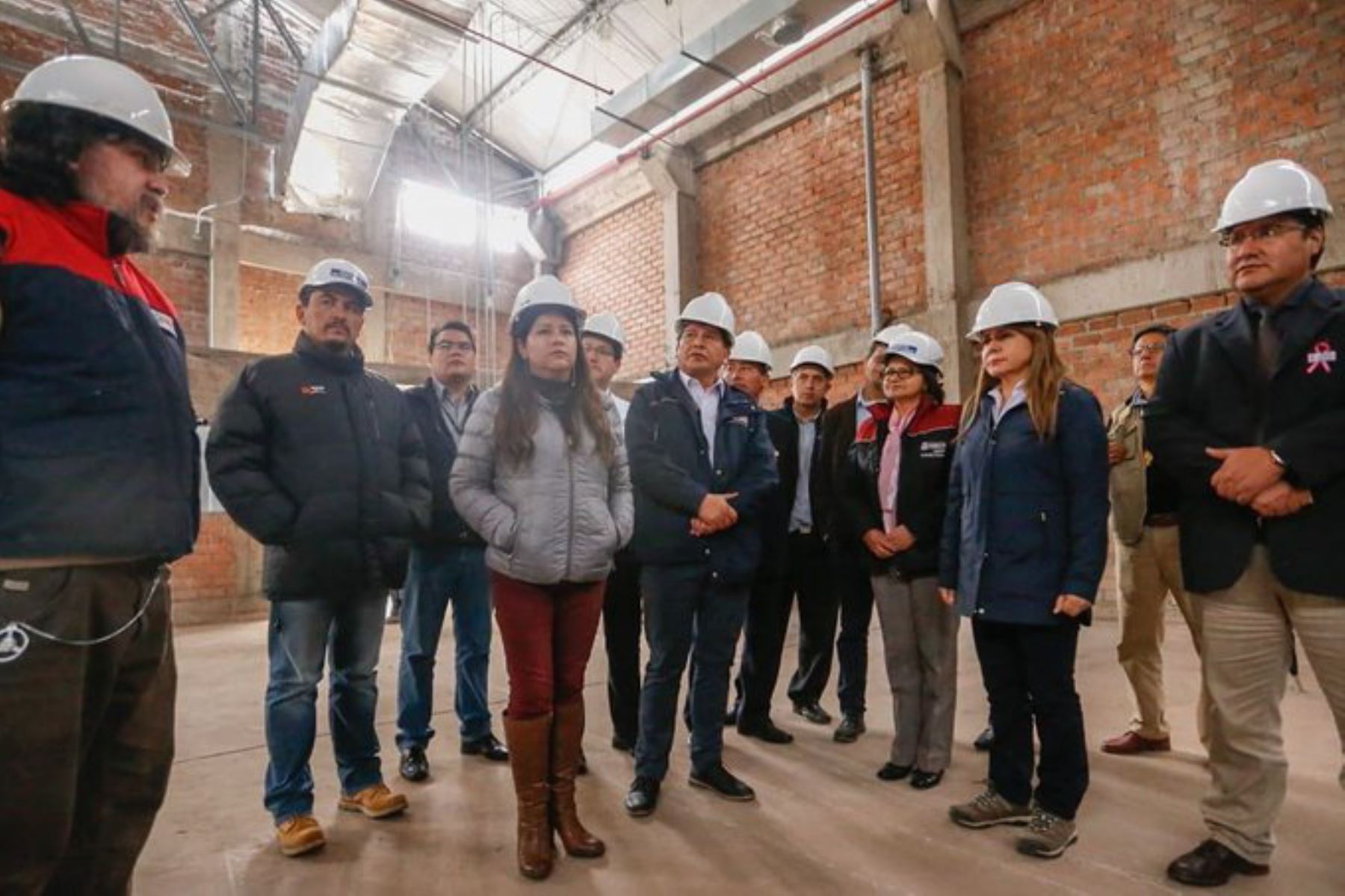 La ministra de Salud, Elizabeth Hinostroza, visitó el proyecto del nuevo hospital Antonio Lorena del Cusco y destacó el esfuerzo del Gobierno por cerrar brechas de infraestructura en beneficio de la salud de la población.