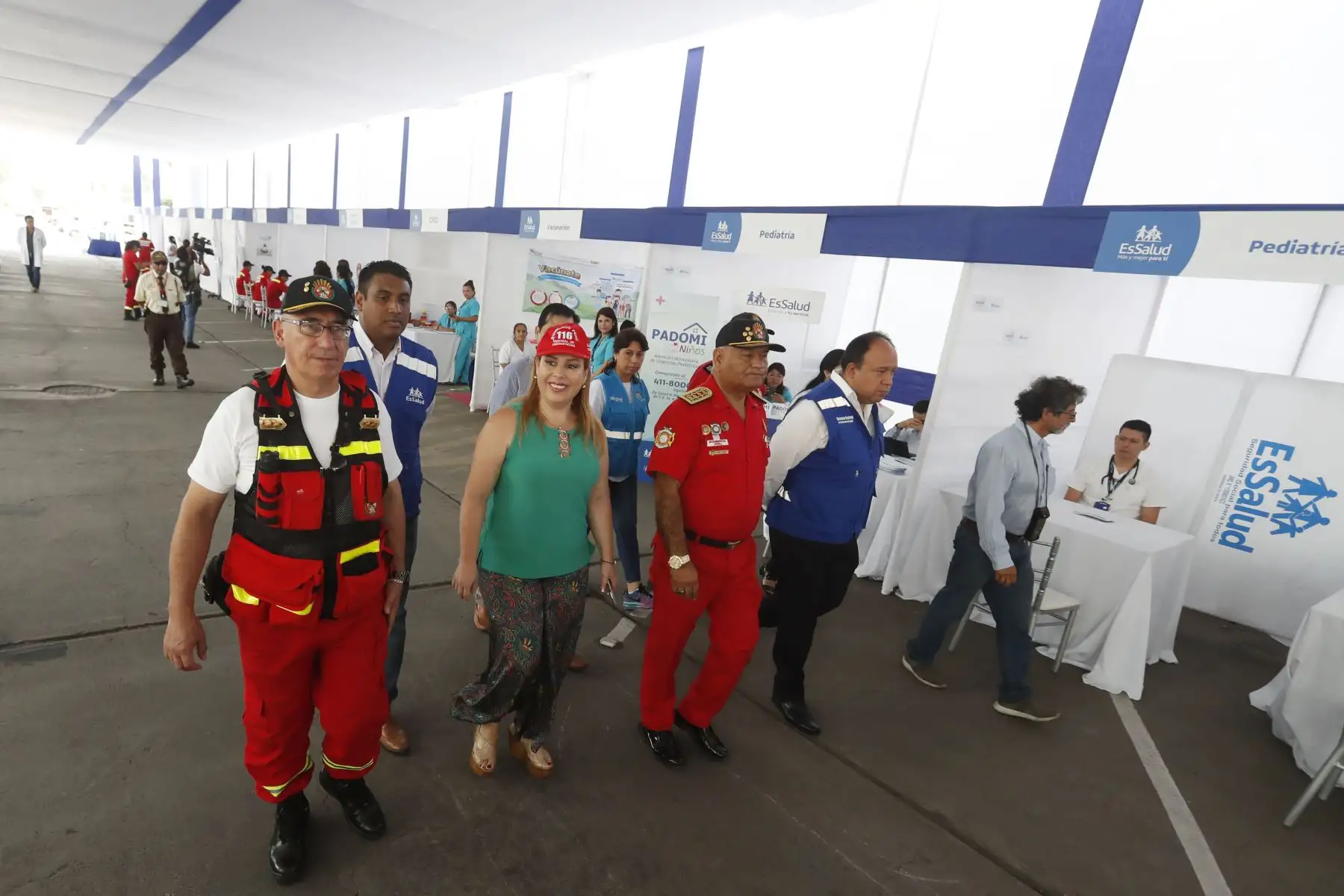 La presidenta de EsSalud, Fiorella Molinelli, firmó un convenio con la Cuerpo General de Bomberos Voluntarios del Perú, con la finalidad de brindar servicios de salud gratuito a sus más de 18 mil miembros a nivel nacional y sus familiares.
Foto: ANDINA/ Renato Pajuelo