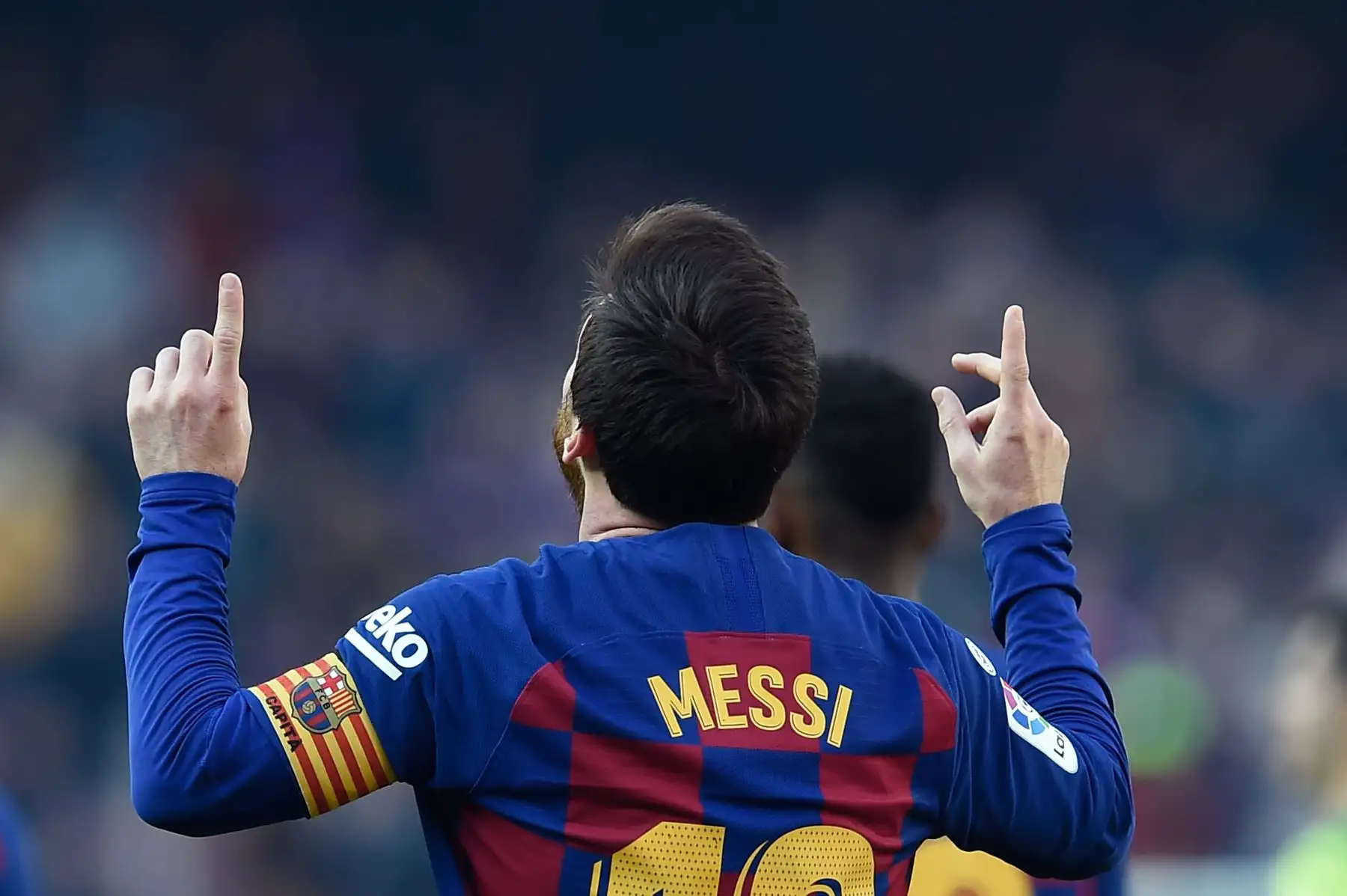 El delantero argentino de Barcelona, ​​Lionel Messi, celebra después de anotar durante el partido de fútbol de la liga española FC Barcelona contra SD Eibar.
Foto: AFP