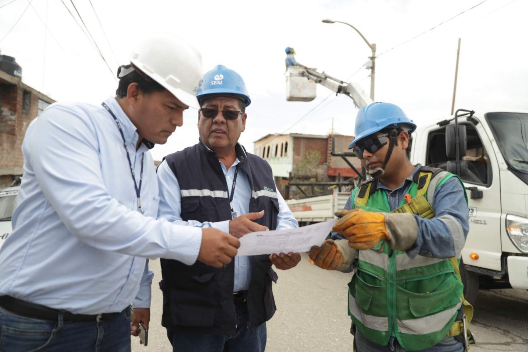 Arequipa: Sociedad Eléctrica del Sur Oeste y programa "SEAL en tu Barrio" en Cerro Colorado