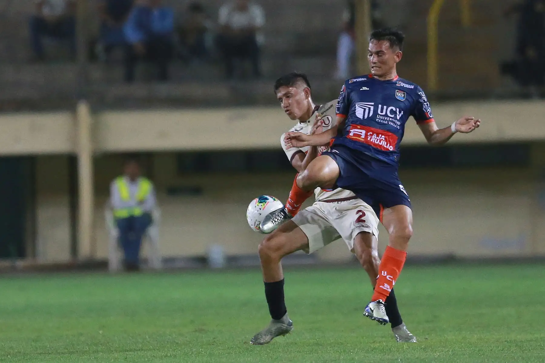 Universitario cayó derrotado ante la Universidad César Vallejo por dos goles a cero,en el estadio monumental. 
Foto: ANDINA/Jhony Laurente