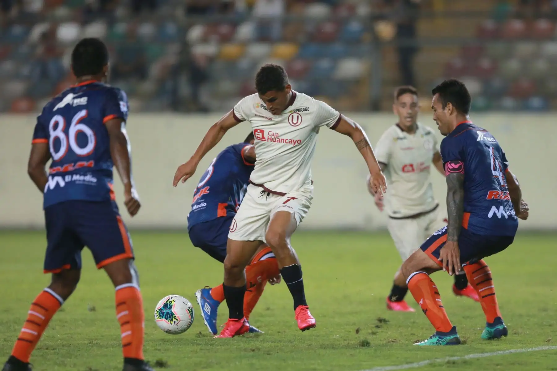 Universitario cayó derrotado ante la Universidad César Vallejo por dos goles a cero,en el estadio monumental. 
Foto: ANDINA/Jhony Laurente