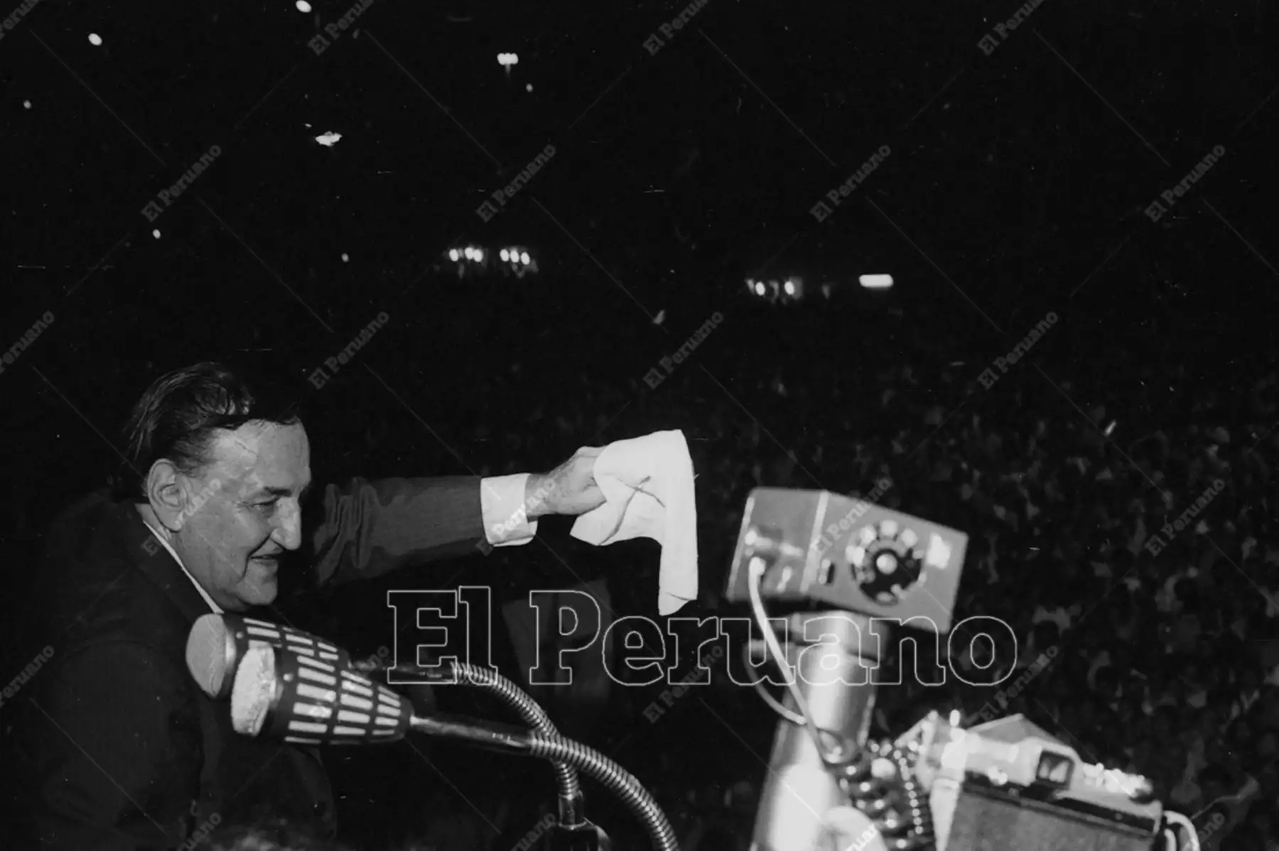 Lima - 18 febrero 1972 / Víctor Raúl Haya de la Torre en el mitin por el día de la freternidad aprista. 
Foto: Archivo Histórico de El Peruano