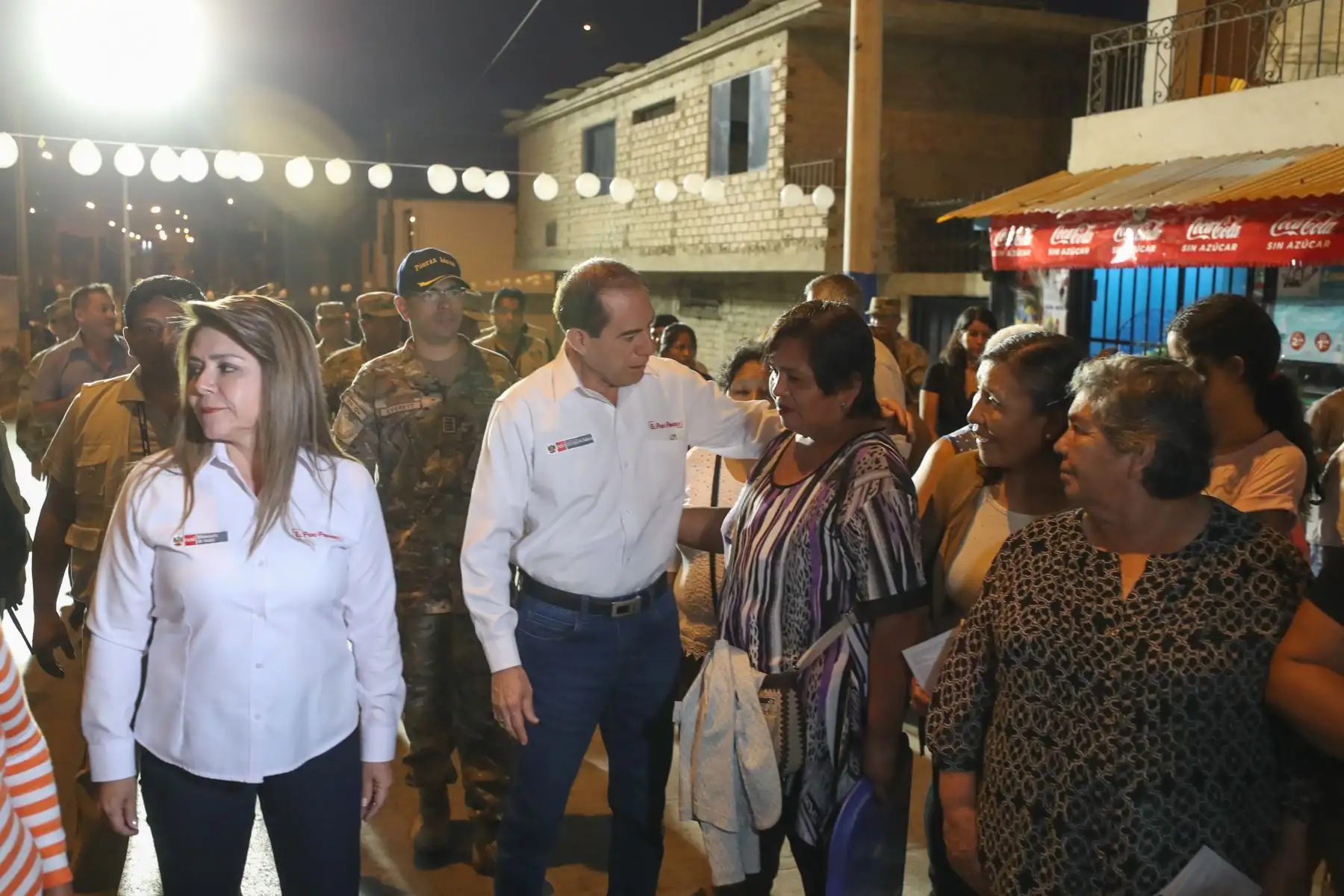 Ministros de Defensa y Salud asistieron a misa, al cumplirse un mes de la tragedia por deflagración en Villa el Salvador.Foto: ANDINA/Mindef