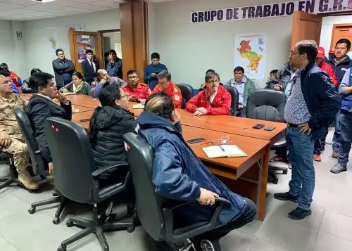 Ministro de Comercio Exterior y Turismo, Edgar Vásquez, anuncia acciones del Ejecutivo tras aluvión en Santa Teresa, Cusco.