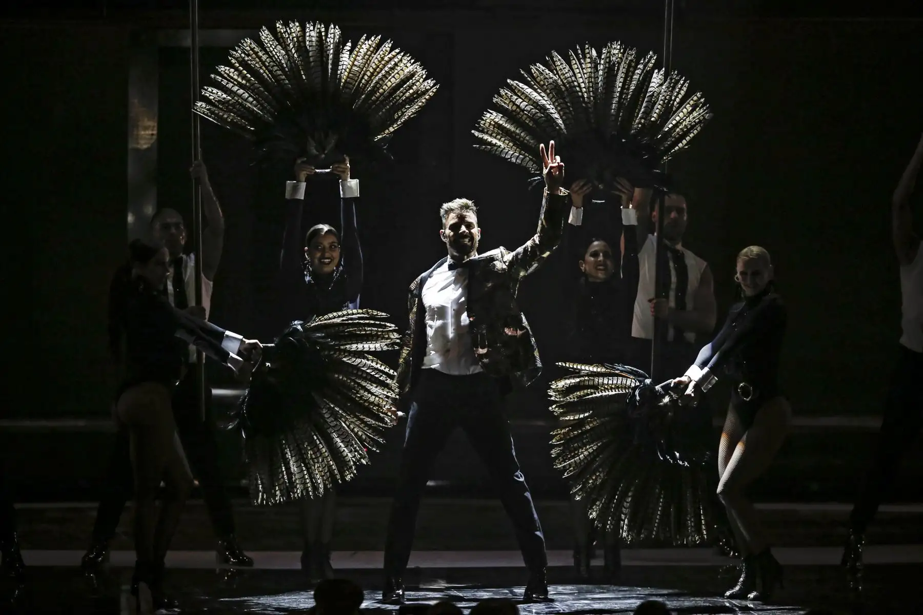 El cantante puertorriqueño Ricky Martin se presenta en el 61 Festival Internacional de la Canción de Viña del Mar en medio de protestas contra el gobierno de Sebastian Piñera. AFP