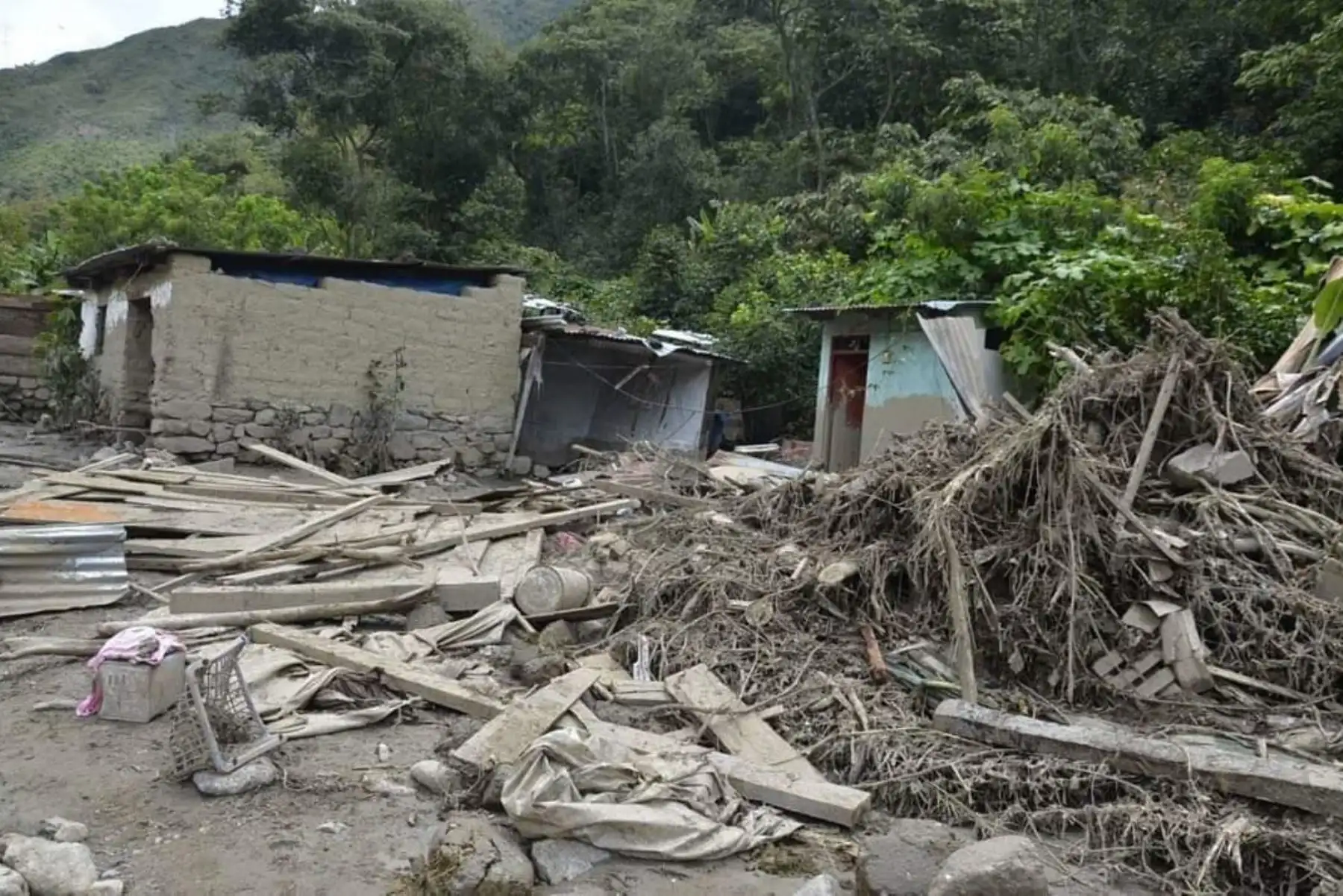 Aluvión en Santa Teresa: 290 destruidas y 1160 damnificados indica primer reporte de daños