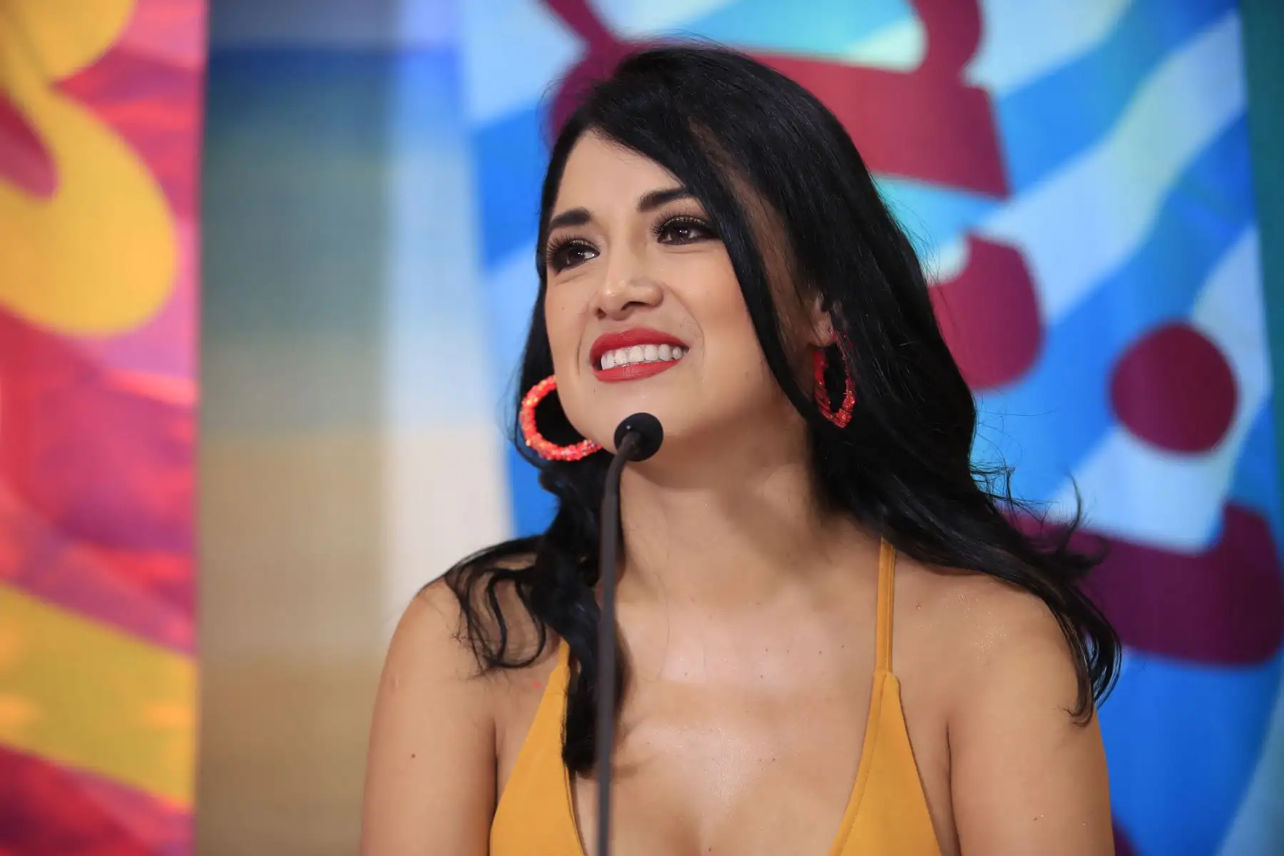 Katy Jara durante el lanzamiento en conferencia de prensa del programa Domingos de Fiesta.

Foto:ANDINA / Juan Carlos Guzmán Negrini