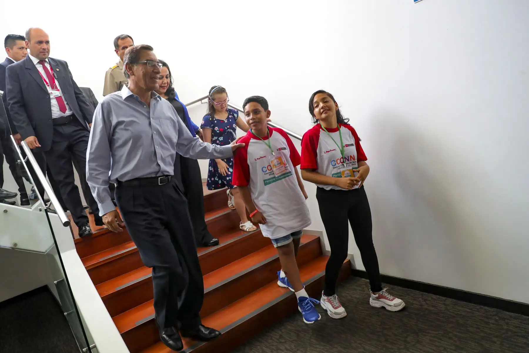 El presidente Martín Vizcarra participó en un diálogo con niñas, niños y adolescentes organizados en los Consejos Consultivos (CCONNA). Los menores expresaron sus opiniones, interrogantes y plantearon alternativas de solución frente a los problemas que les afectan.Foto: ANDINA/ Prensa Presidencia