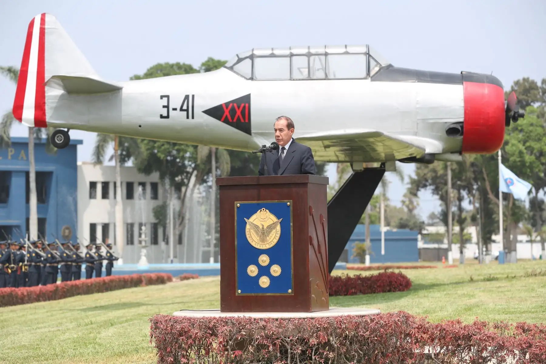Ministro de Defensa presidió  ceremonia por el 25º aniversario de las operaciones en el Alto Cenepa a personal de las Fuerza Aérea del Perú. Foto:ANDINA/MINDEF