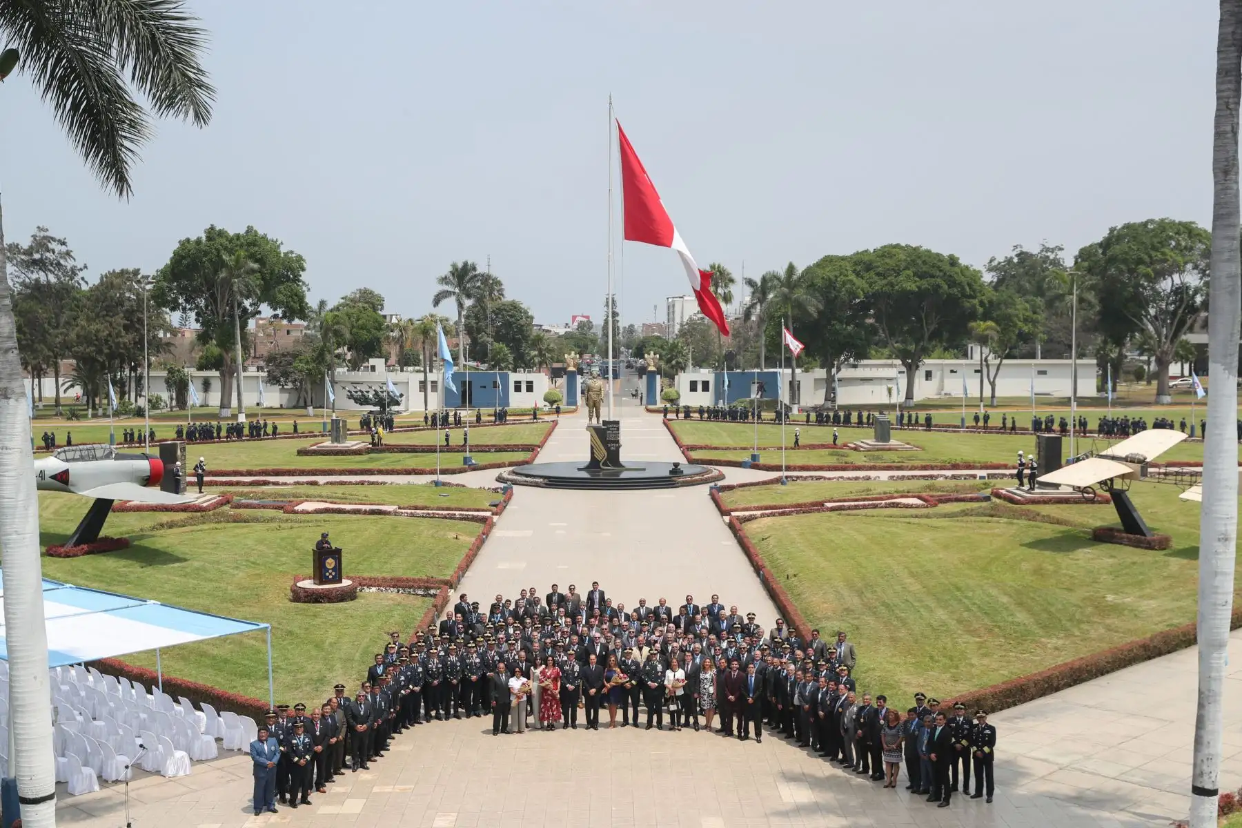 Ministro de Defensa presidió  ceremonia por el 25º aniversario de las operaciones en el Alto Cenepa a personal de las Fuerza Aérea del Perú. Foto:ANDINA/MINDEF