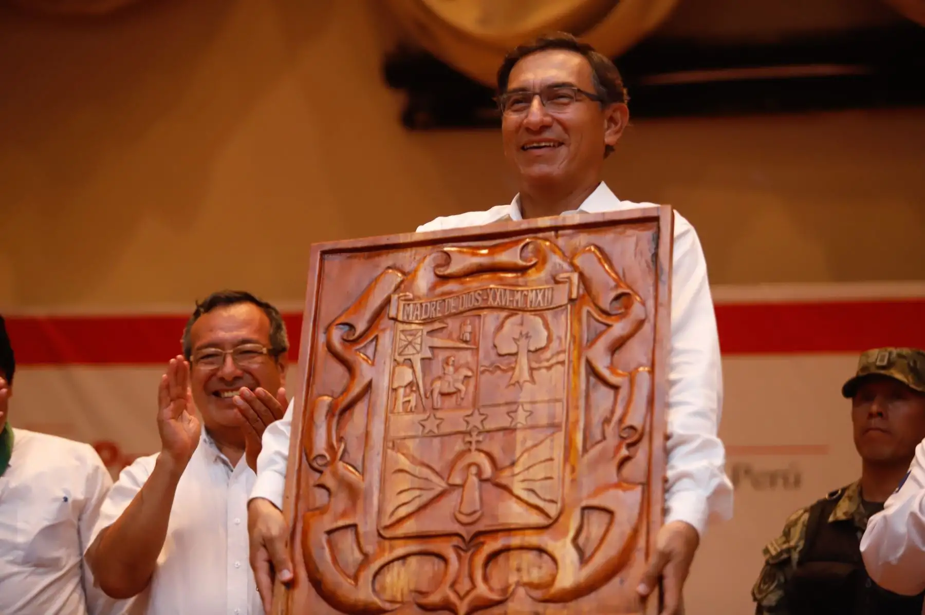 Jefe de Estado, Martín Vizcarra supervisa entrega del Centro Infantil de Atención Integral (Cuna Más) “Caritas Felices” y entrega más de 1600 títulos de propiedad en la región Madre de Dios.
Foto: ANDINA/ Prensa Presidencia