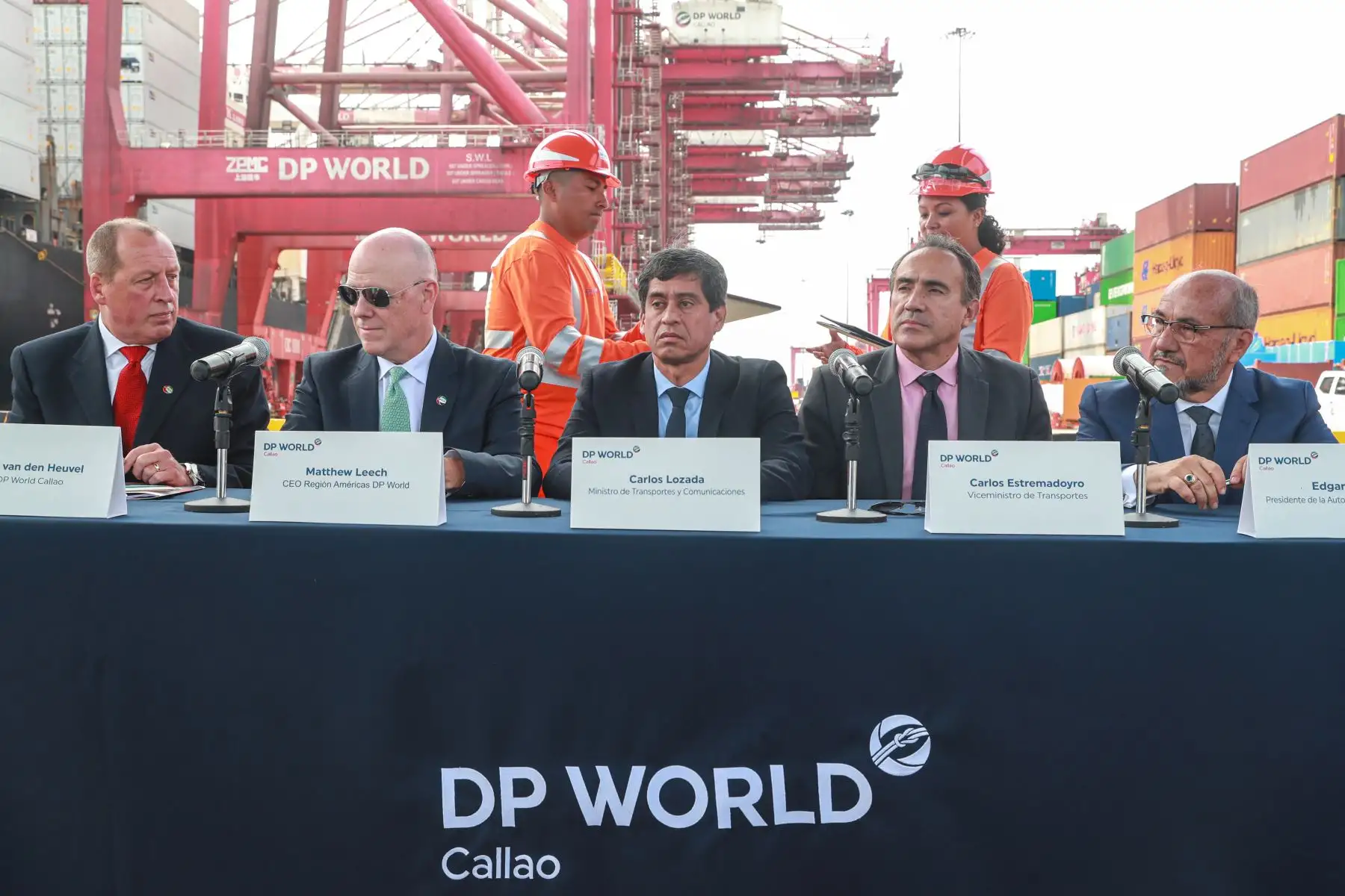 Ministerio de Transportes y Comunicacones  suscribe adenda para ampliar Muelle Sur del Terminal Portuario del Callao. Área total del terminal pasará de 27.6 hectáreas a 30.3.
Foto: MTC