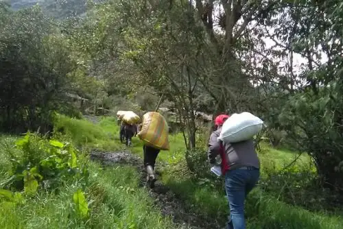 Cusco: ayuda humanitaria llega por vía terrestre al distrito de Santa Teresa afectado por aluvión. Foto: Mincetur.