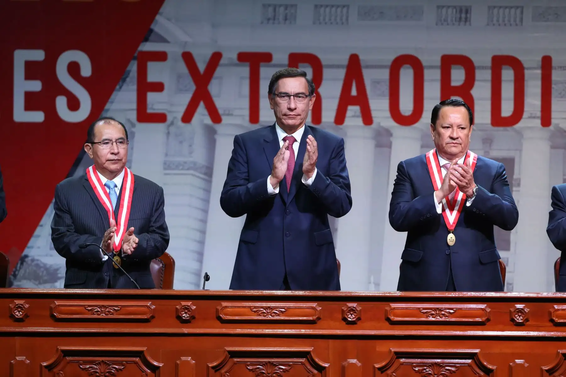 El presidente de la República, Martín Vizcarra, asiste a la ceremonia de entrega de las credenciales a los 130 parlamentarios elegidos en las Elecciones Congresales Extraordinarias 2020, que incluye también la proclamación de resultados de dichos comicios. Foto: ANDINA/Jhonel Rodríguez Robles