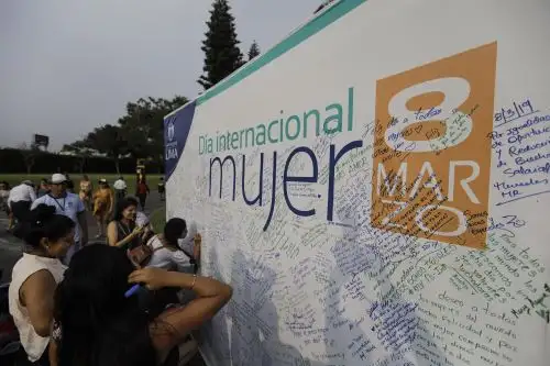 Recorridos turísticos, exposiciones fotográficas, atenciones médicas, conversatorios, actividades culturales y artísticas son parte del listado de actividades elaborado por la comuna. Foto: MML