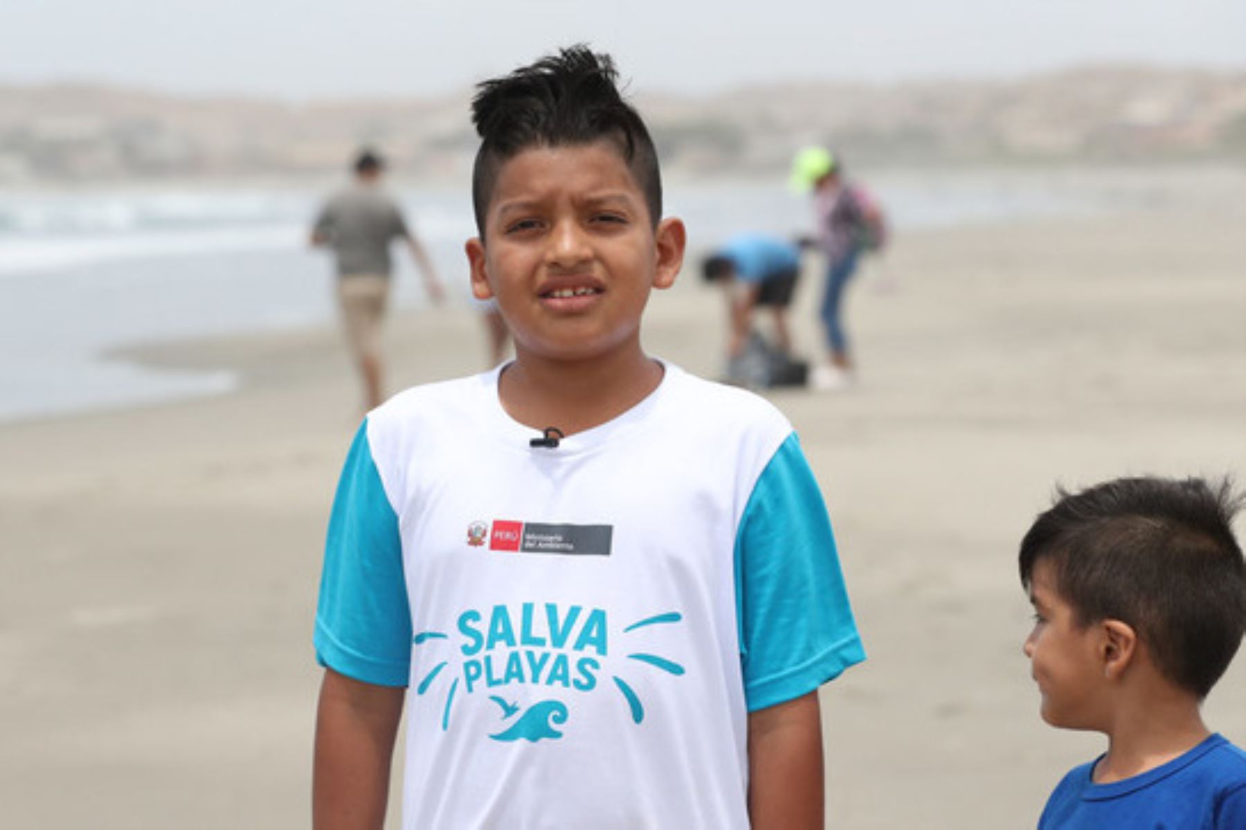 Conoce a Jeiko Yenque, el niño que lidera cruzada para limpiar las playas de Talara, en Piura. ANDINA/Difusión