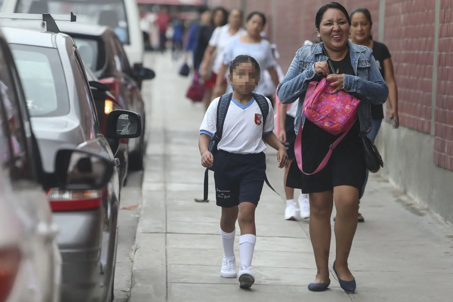 Escolares de colegios particulares inician el año escolar 2020. Foto: ANDINA/Jhonel Rodríguez Robles