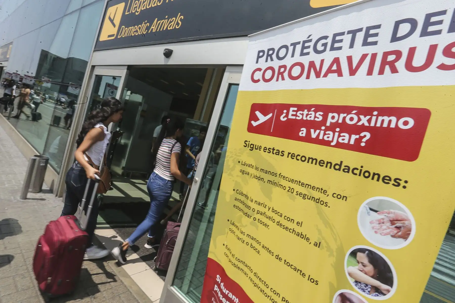 El análisis practicado a una niña de 9 años, que presentaba problema respiratorio, salió negativo para coronavirus. Foto: ANDINA/Jhonel Rodríguez Robles