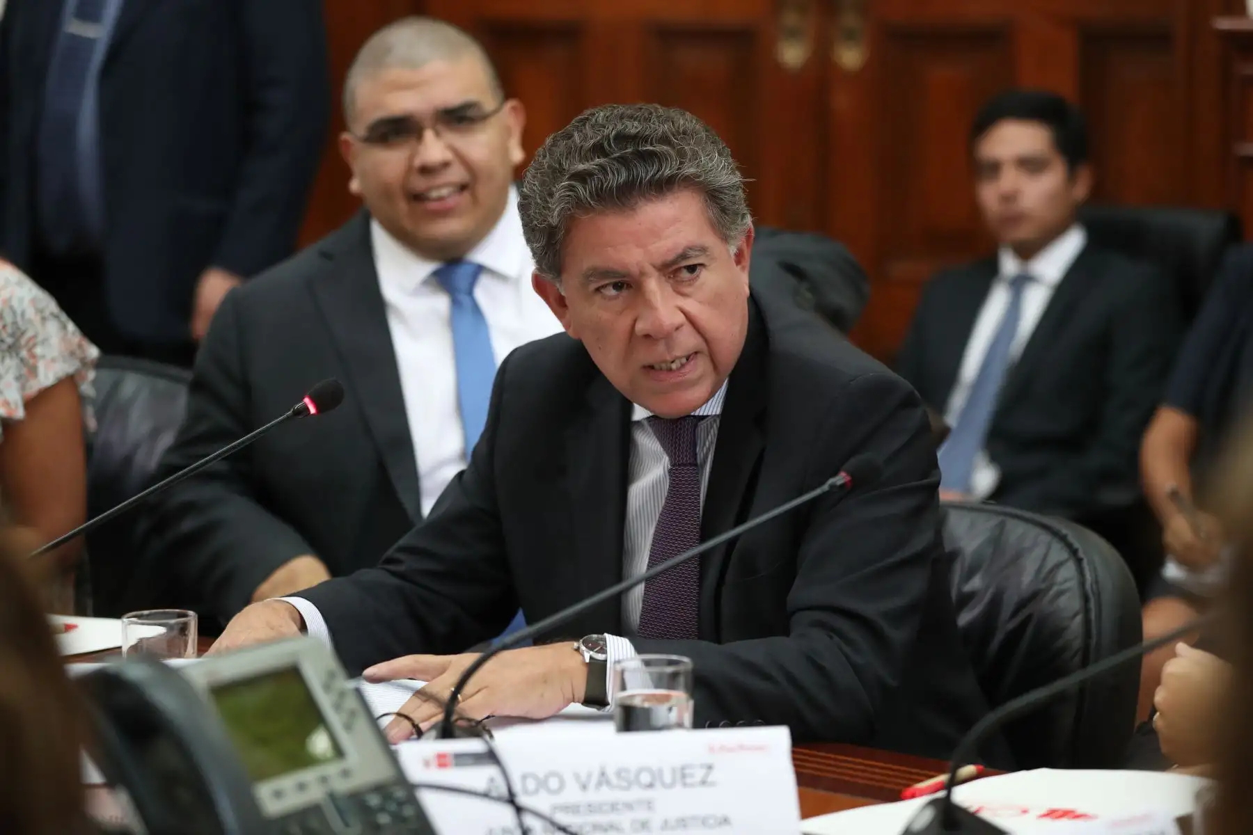 El presidente del Consejo de Ministros, Vicente Zeballos, presidió la XXXVI sesión de la Comisión de Alto Nivel Anticorrupción (CAN), que contó con la participación de sus miembros titulares: Poder Judicial, Fiscalía de la Nación, Tribunal Constitucional, Junta Nacional de Justicia, Ministerio de Justicia y Derechos Humanos, Acuerdo Nacional, Asamblea Nacional de Gobiernos Regionales, y Asociación de Municipalidades del Perú.
Foto: PCM