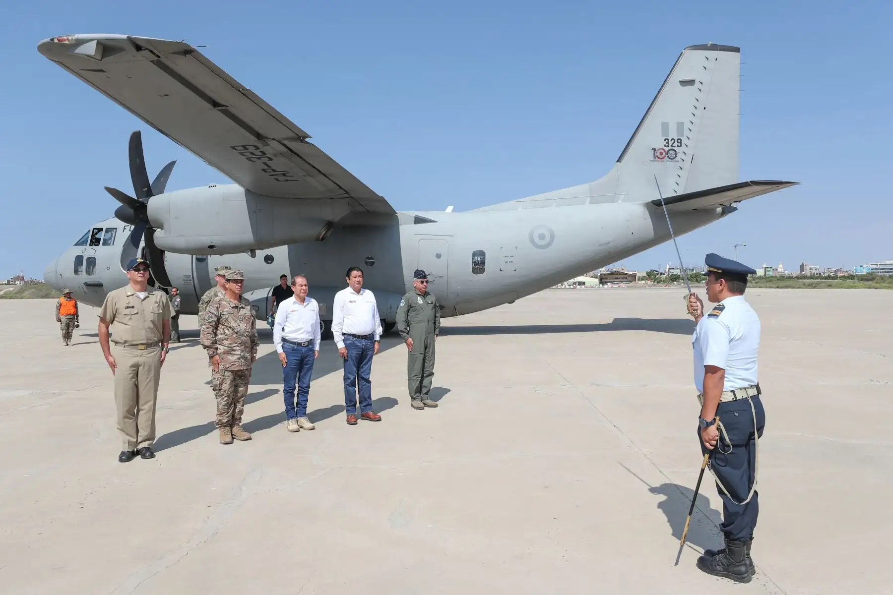 Ministro de Defensa, Walter Roger Martos y ministro de Vivienda,Rodolfo Eugenio Yáñez  realizan viaje de trabajo a la ciudad de Chiclayo.
Foto: Mindef