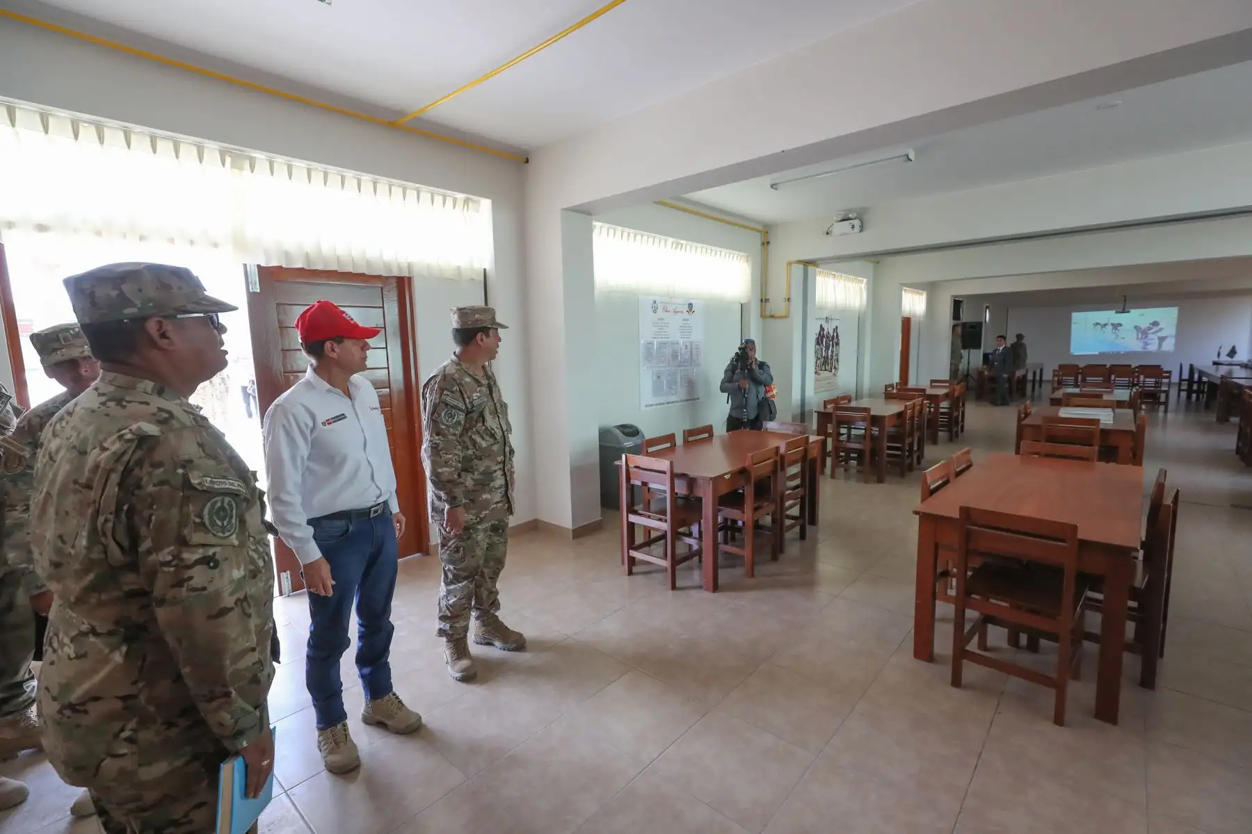 Ministro de Defensa, Walter Roger Martos y ministro de Vivienda,Rodolfo Eugenio Yáñez  realizan viaje de trabajo a la ciudad de Chiclayo.
Foto: Mindef