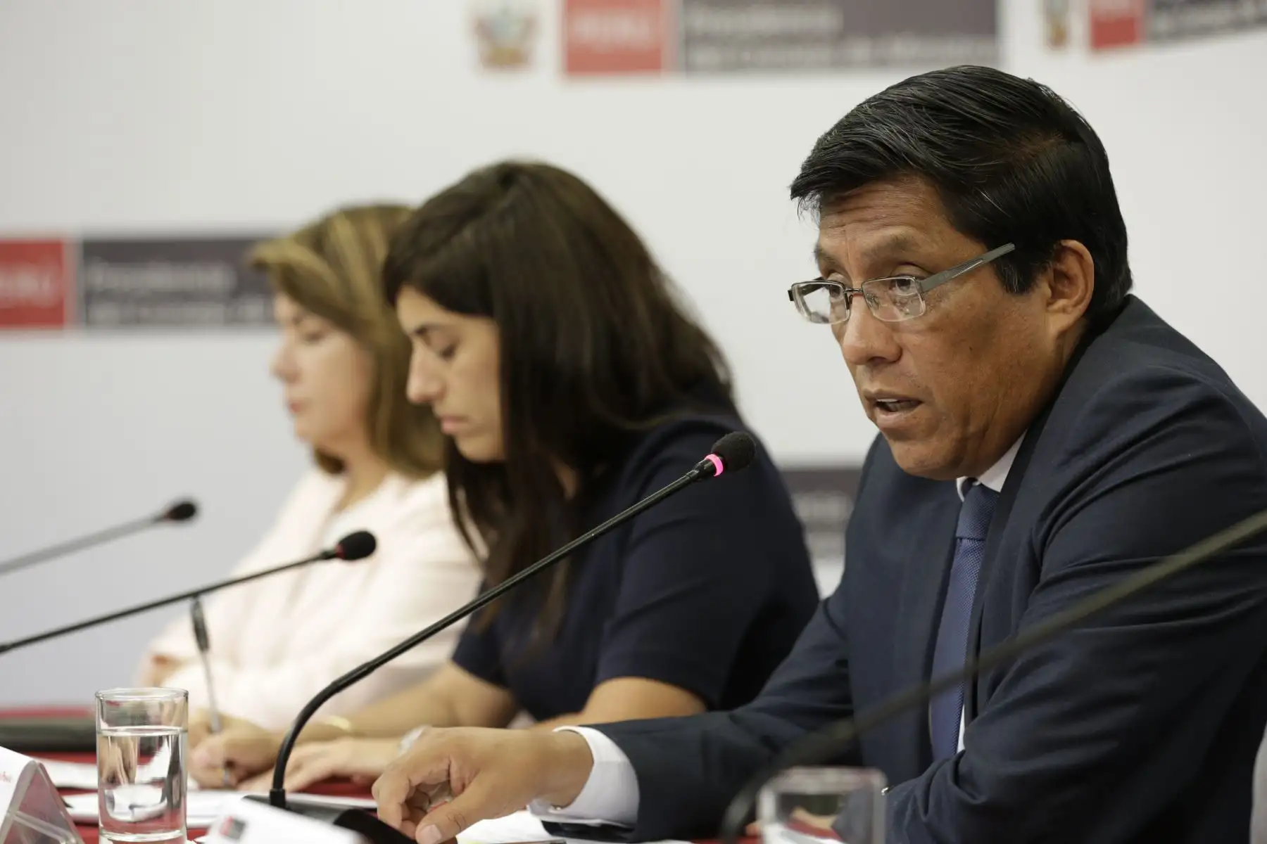 Presidente del Consejo de Ministros, Vicente Zeballos y ministros de los sectores Salud, Educación, Economía brindan conferencia de prensa sobre los acuerdos adoptados tras la sesión del Consejo de Ministros.
Foto: PCM