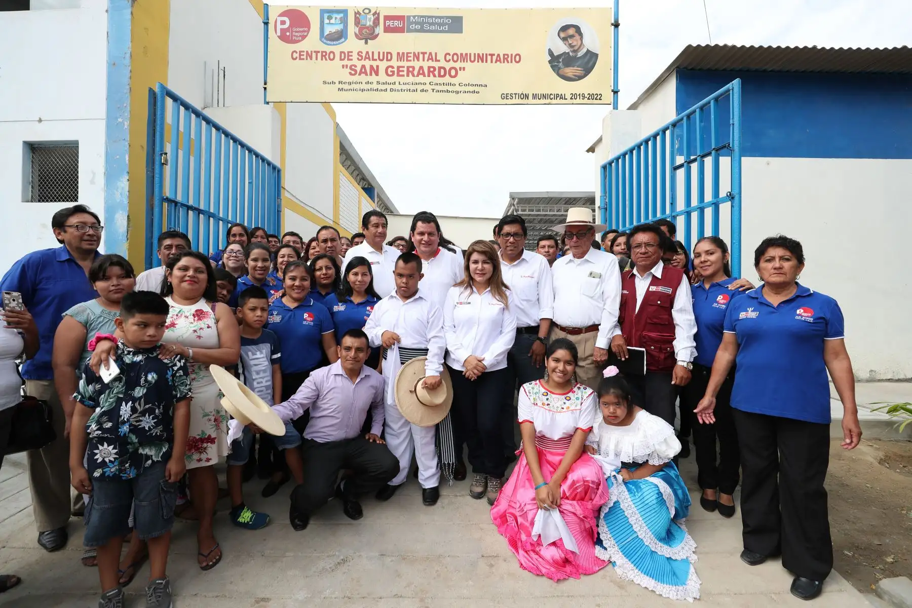 El titular de la PCM, Vicente Zeballos junto a los ministros de los sectores de salud y vivienda inauguran el Centro de Salud Mental Comunitario "San Gerardo", en el distrito de Tambogrande, en Piura, el cual beneficiará a más de 107 000 ciudadanos.
Foto: PCM