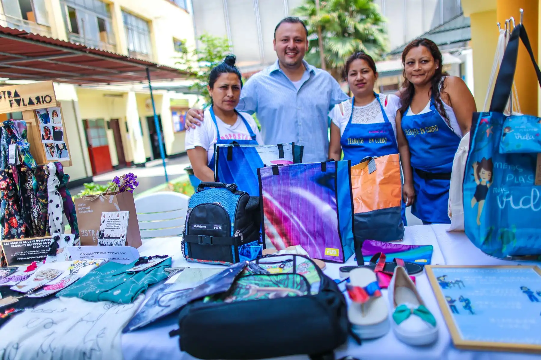 El Instituto Nacional Penitenciario (INPE) realizó una actividad por el Día Internacional de la Mujer denominada “Mujer: Paz e Igualdad”, en el que reconoció la importancia y aporte de las trabajadoras penitenciarias y las mujeres privadas de libertad.
Foto: Ministerio de Justicia