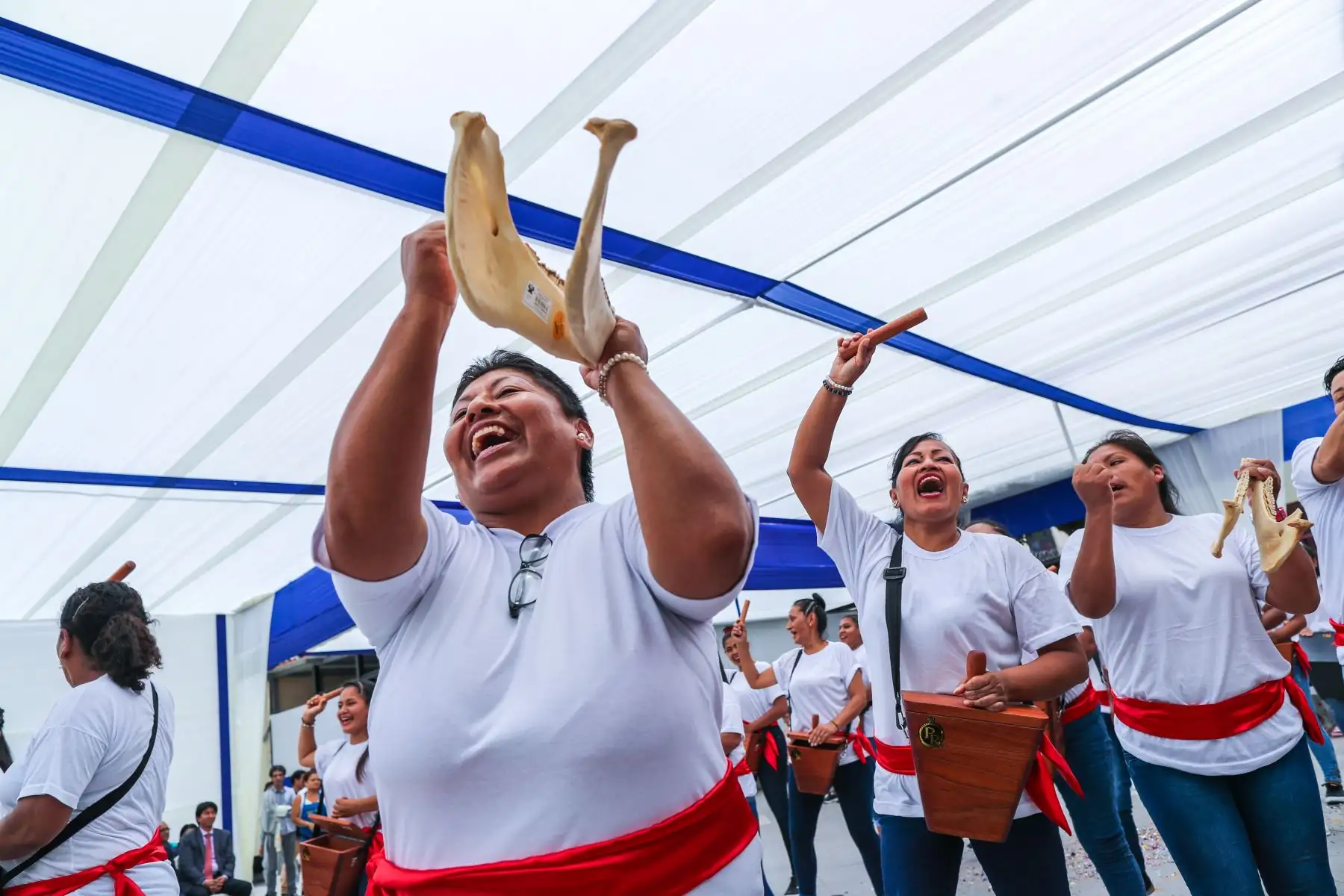 El Instituto Nacional Penitenciario (INPE) realizó una actividad por el Día Internacional de la Mujer denominada “Mujer: Paz e Igualdad”, en el que reconoció la importancia y aporte de las trabajadoras penitenciarias y las mujeres privadas de libertad.
Foto: Ministerio de Justicia