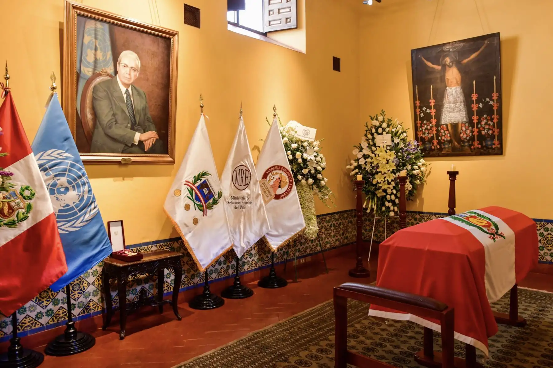 El presidente de la república asiste al homenaje póstumo a Javier Pérez de Cuéllar. Foto: @CancilleriaPeru