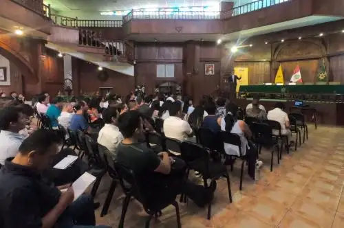 A fin de fortalecer las capacidades y competencias de los actores que participan en la contratación pública en la región La Libertad, el Organismo Supervisor de las Contrataciones del Estado (OSCE) desarrollará nueve eventos de capacitación a lo largo del año, en los cuales podrán participar un total de 915 ciudadanos de dicho departamento.