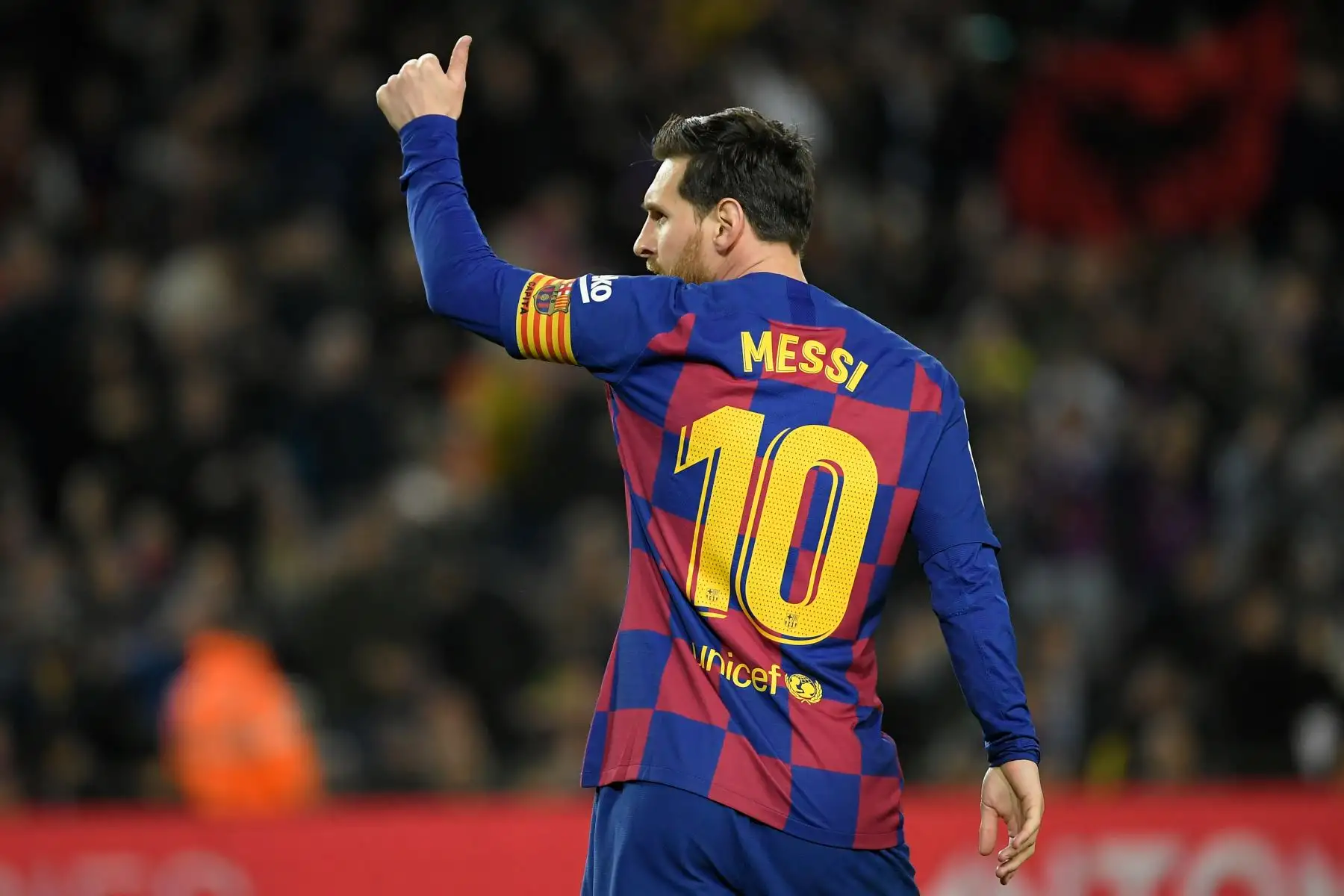 Messi marcó el gol de la victoria del Barcelona frente a la Real Sociedad. Durante su trayectoria azulgrana acumuló títulos nacionales e internacionales y estableció numerosos récords individuales y colectivos. Foto: ANDINA/AFP.