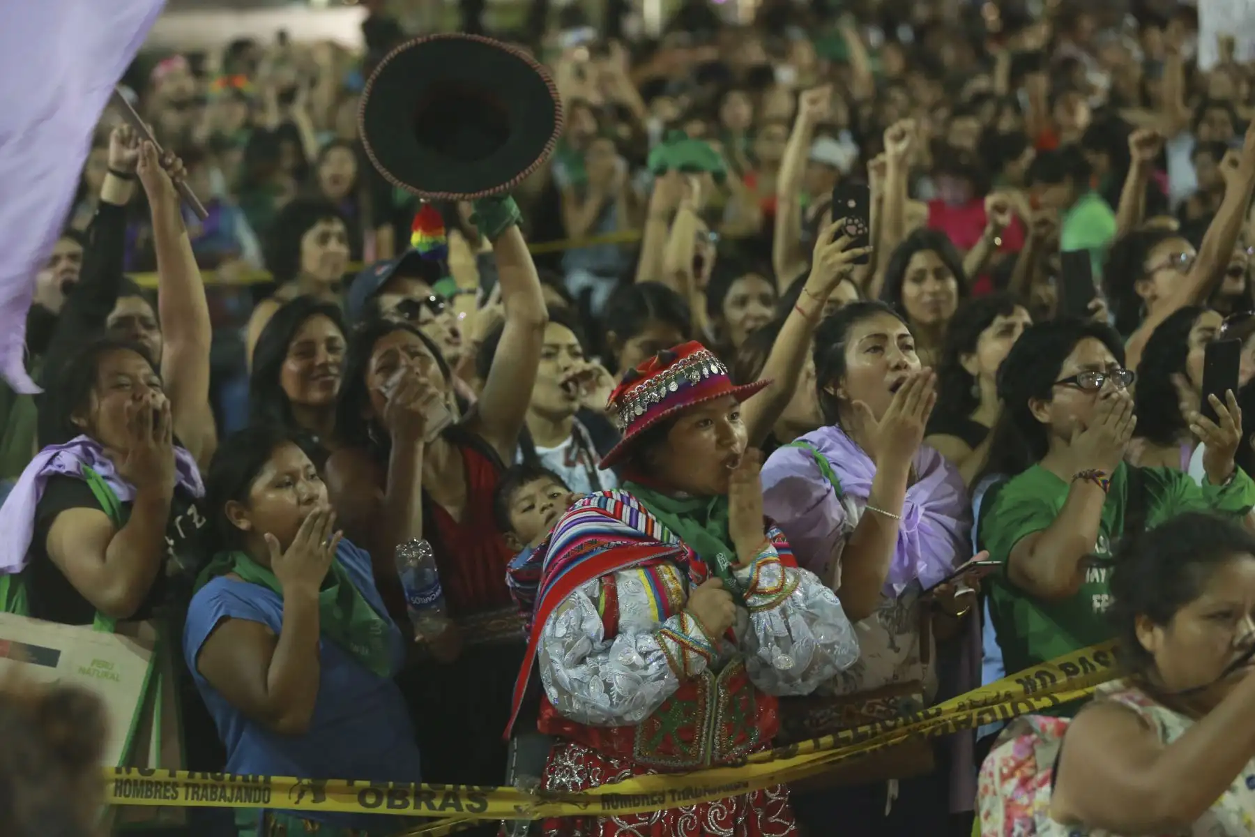 Marcha de Mujeres "Trabajadoras Si, Explotadas 
 y Violentadas No".En el marco de las Celebraciones por el Día Internacional de la Mujer en el centro de Lima. Foto: ANDINA/Jhony Laurente